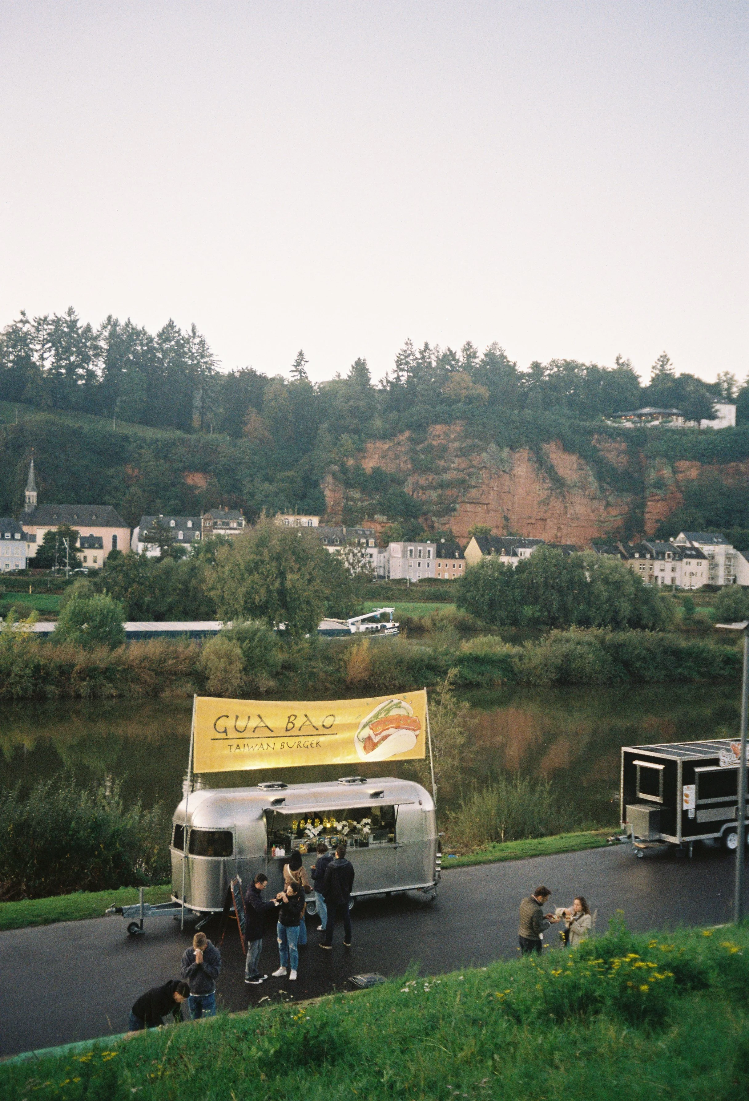 R1-02313-006A.jpg