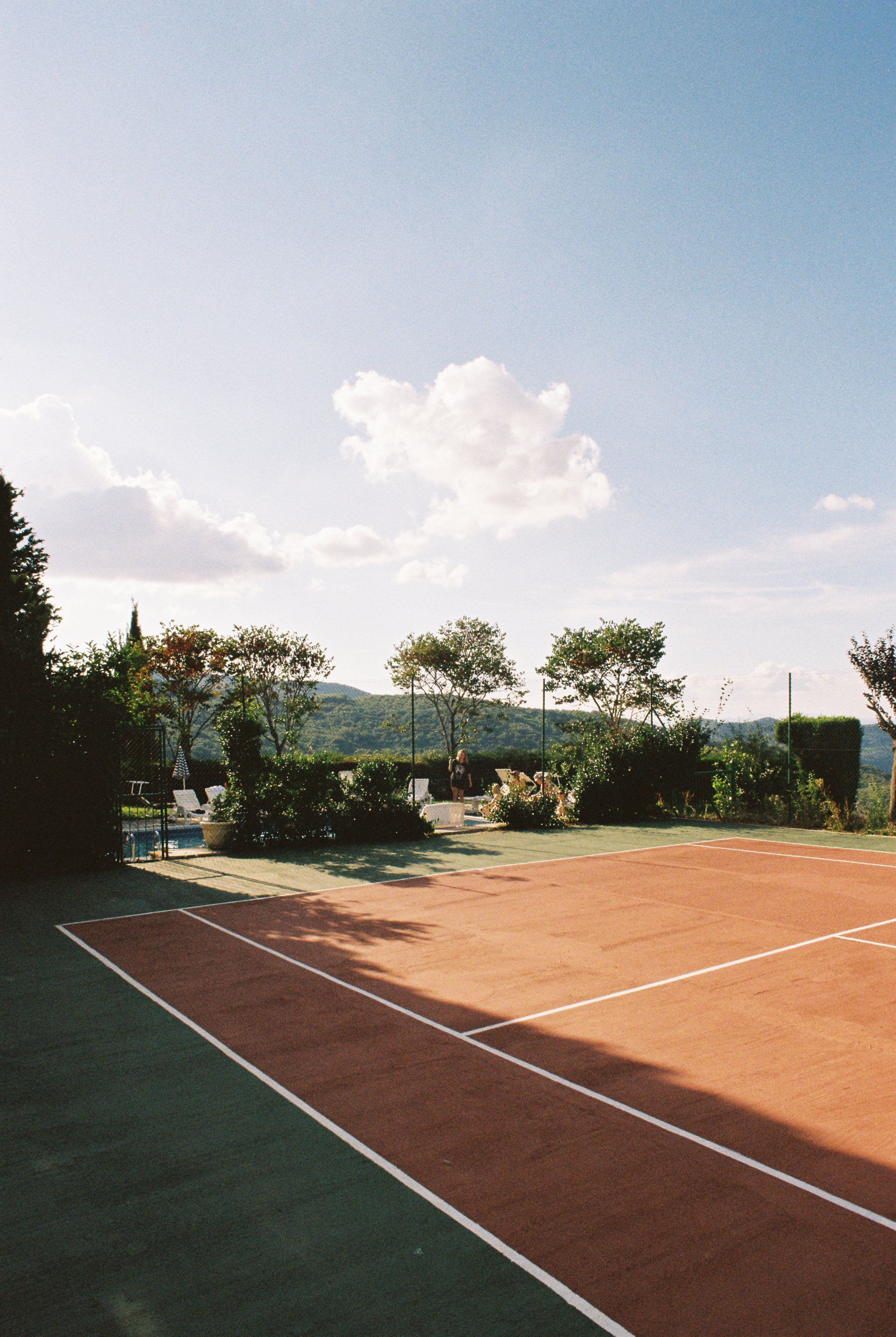 R1-02081-0028.jpg