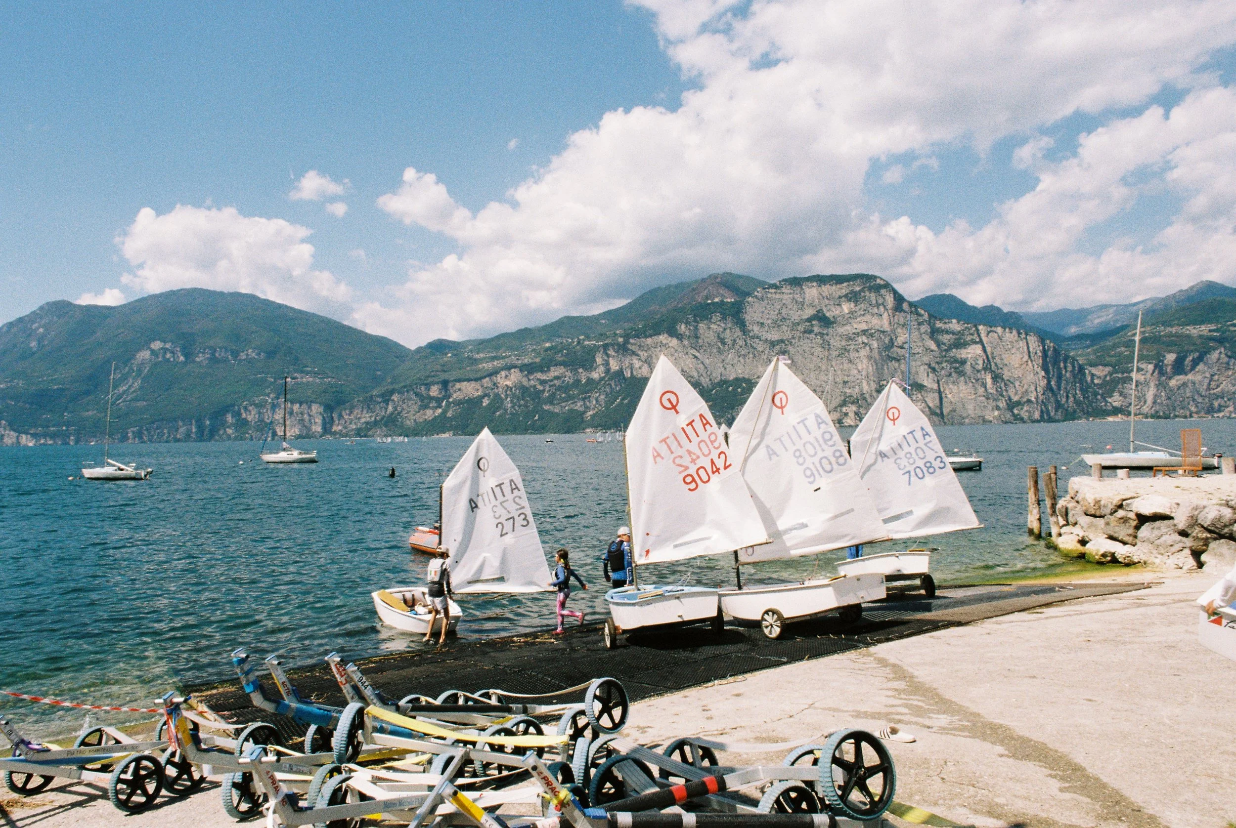 R1-07888-022A.jpg