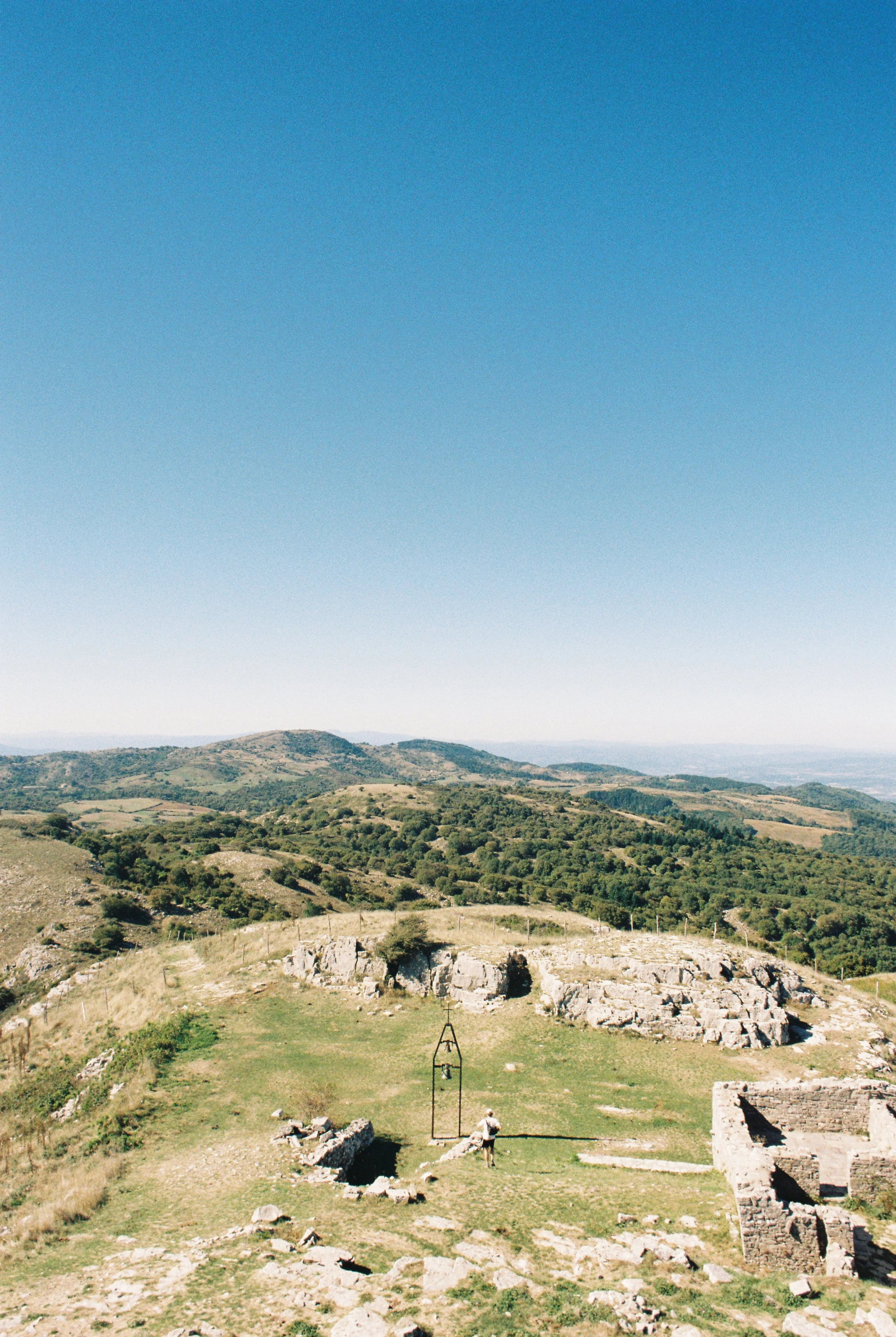 R1-02082-0023.jpg