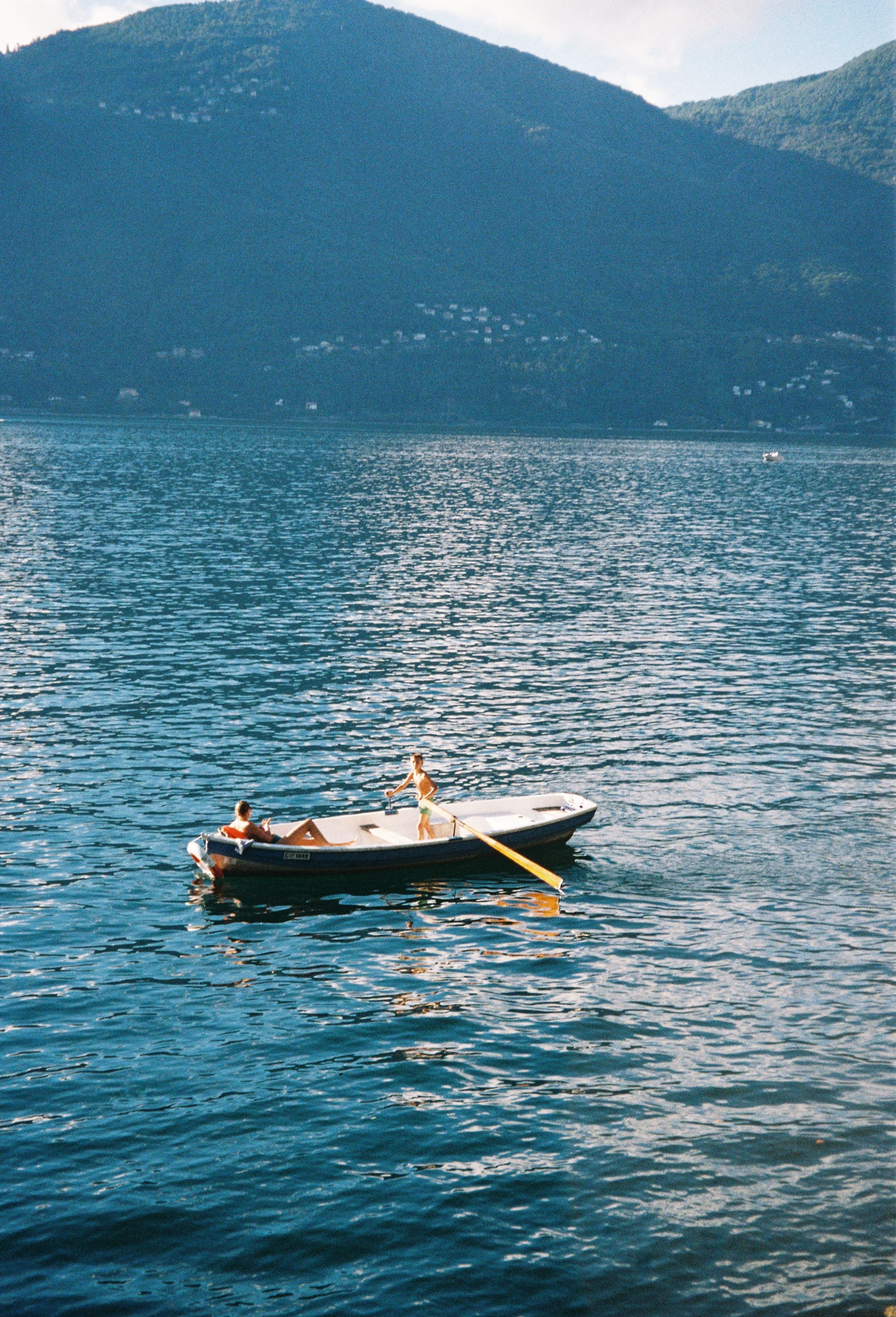 R1-08124-012A.jpg