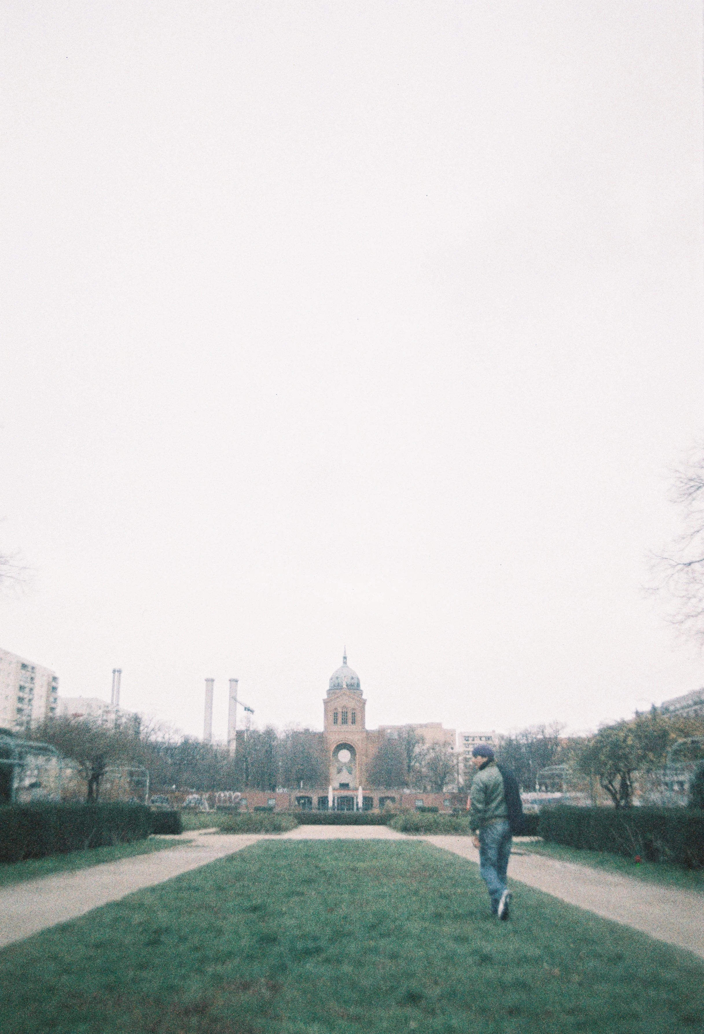 R1-08123-0025.jpg