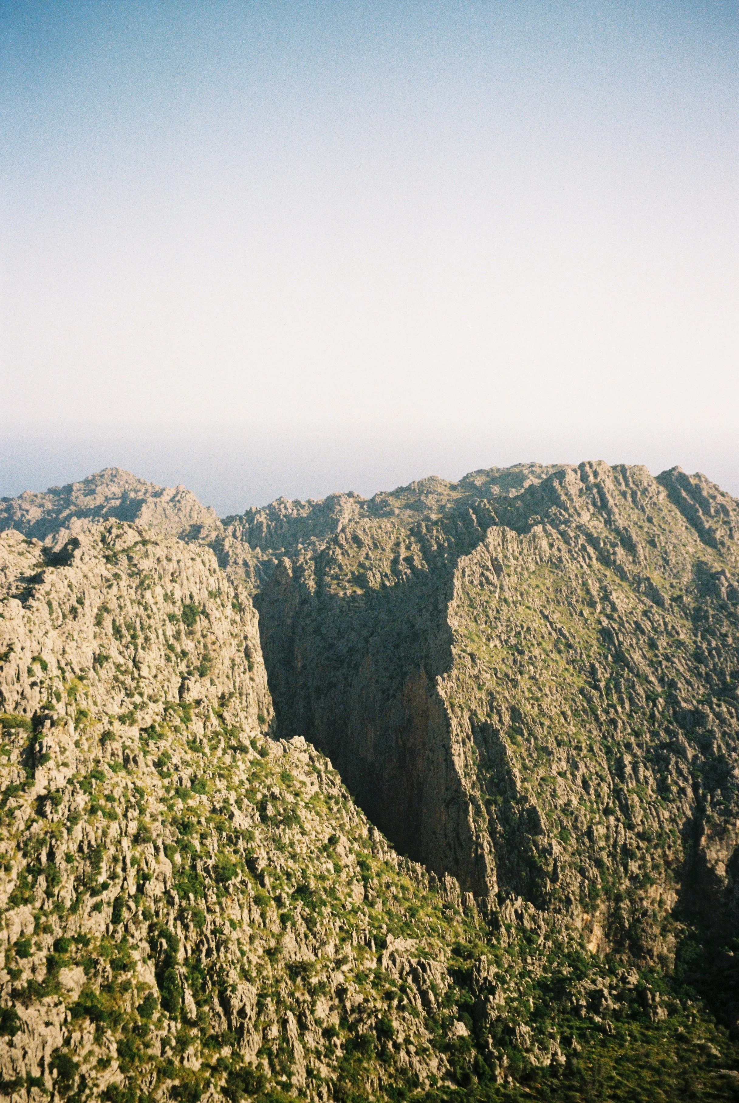 R1-00317-004A.jpg