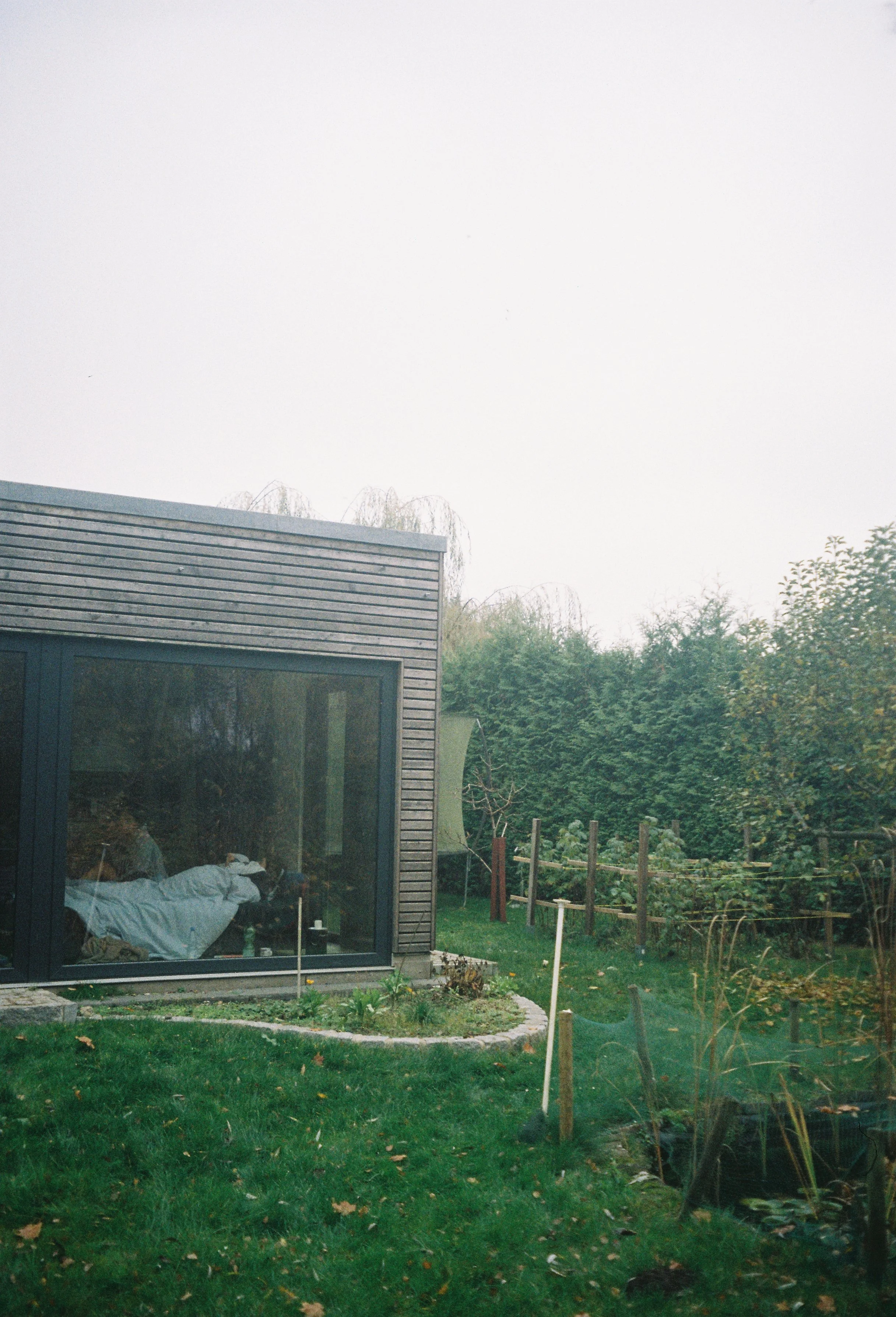 R1-02313-014A.jpg
