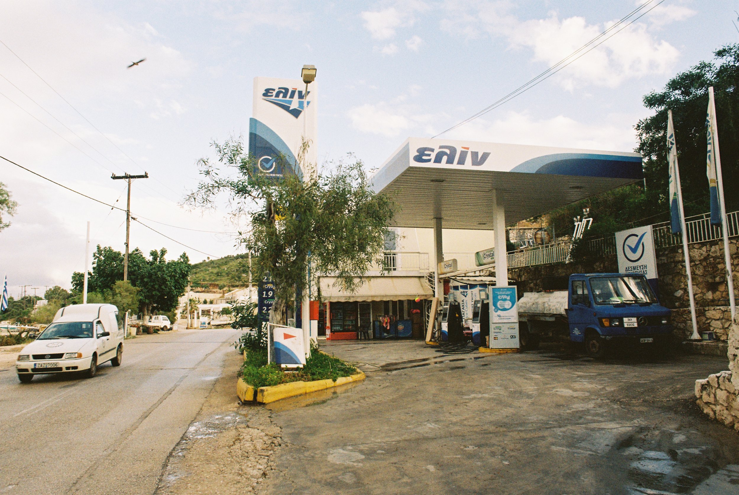 R1-09543-0005.jpg