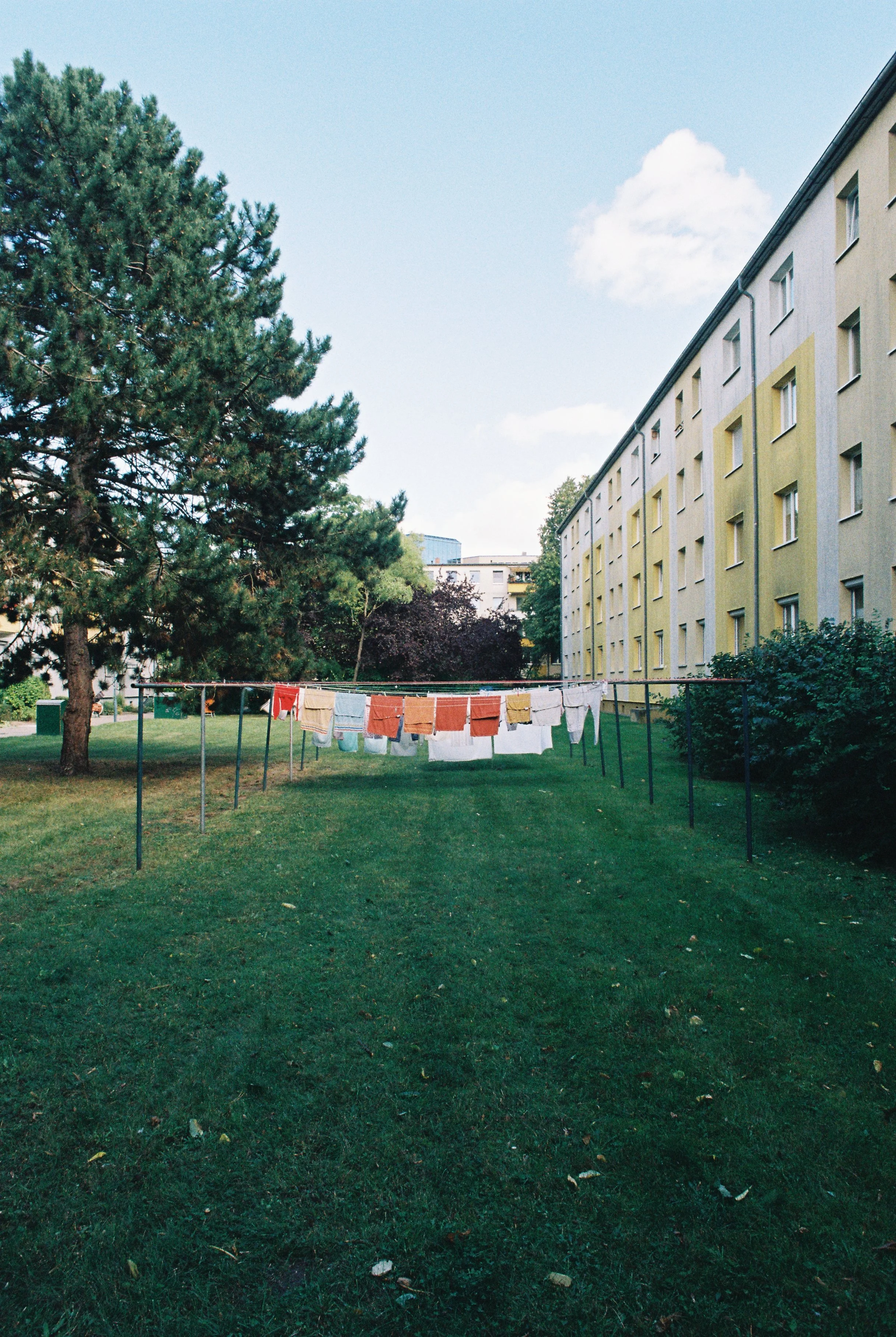 R1-02081-0011.jpg