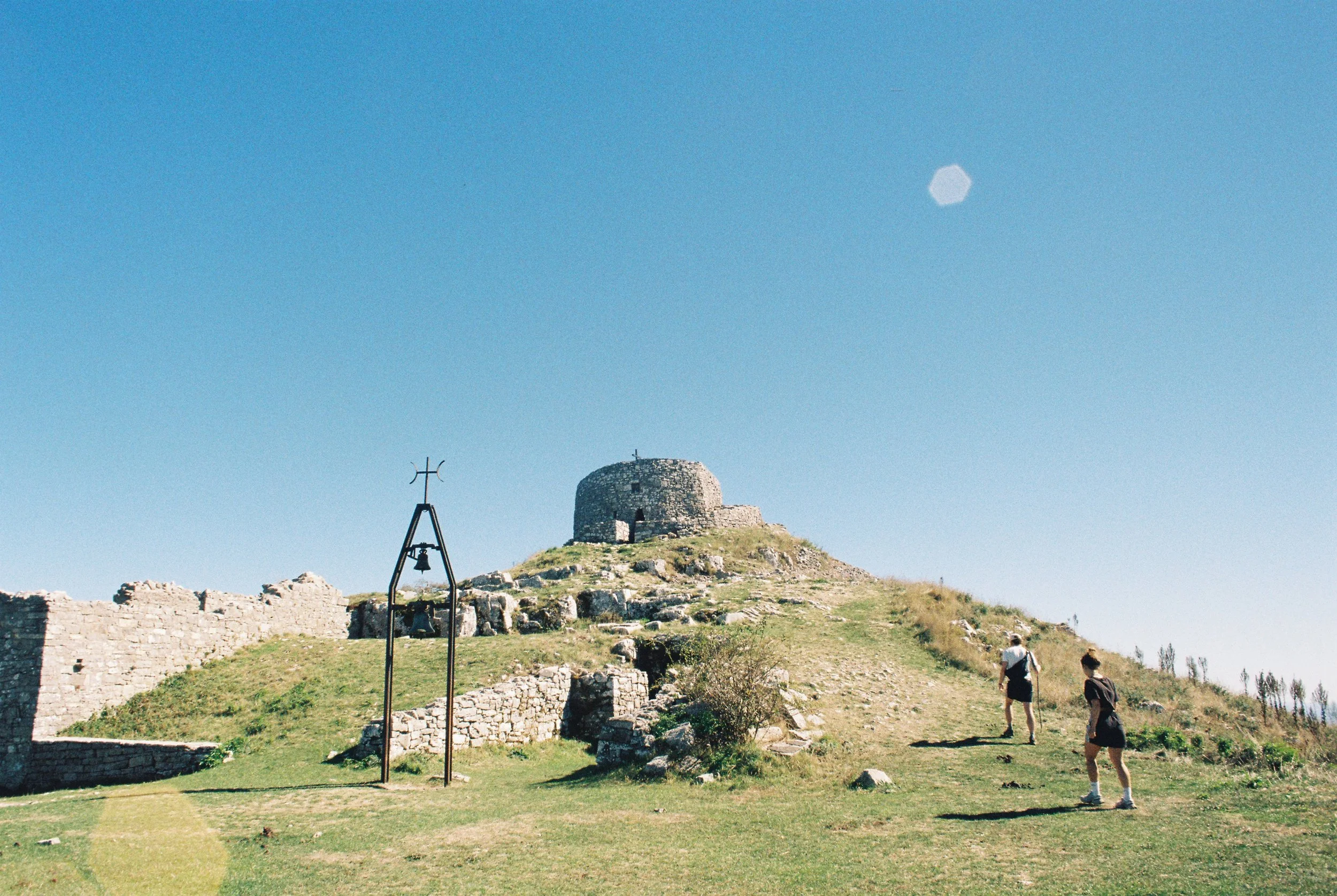 R1-02082-0022.jpg