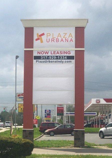 Plaza Urbana Pylon 2.JPG