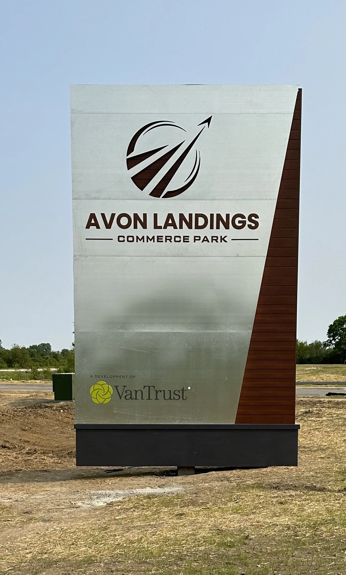 Avon Landings - Park Pylon (1).jpg