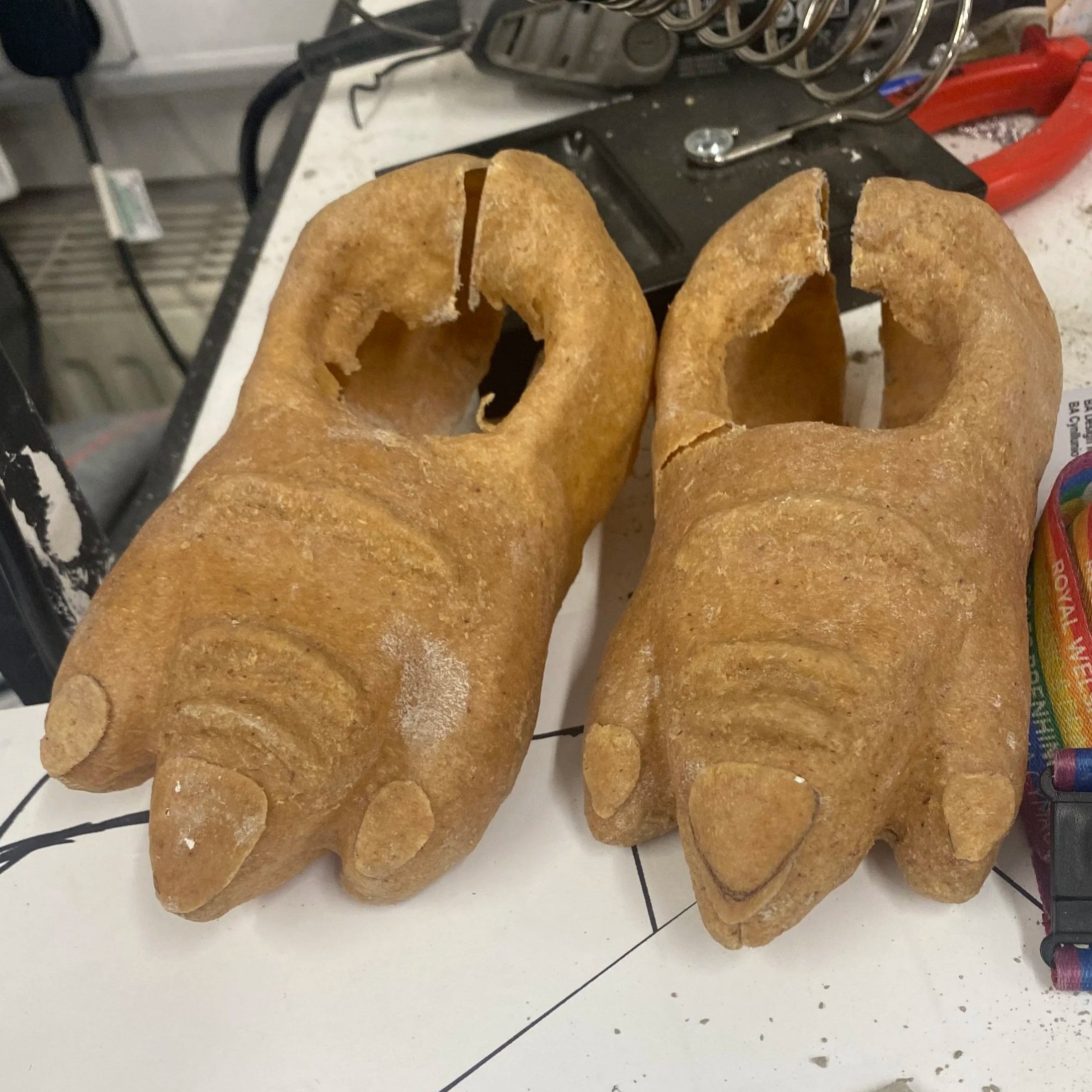 Covered them in warbla and cut off the sculpt. 