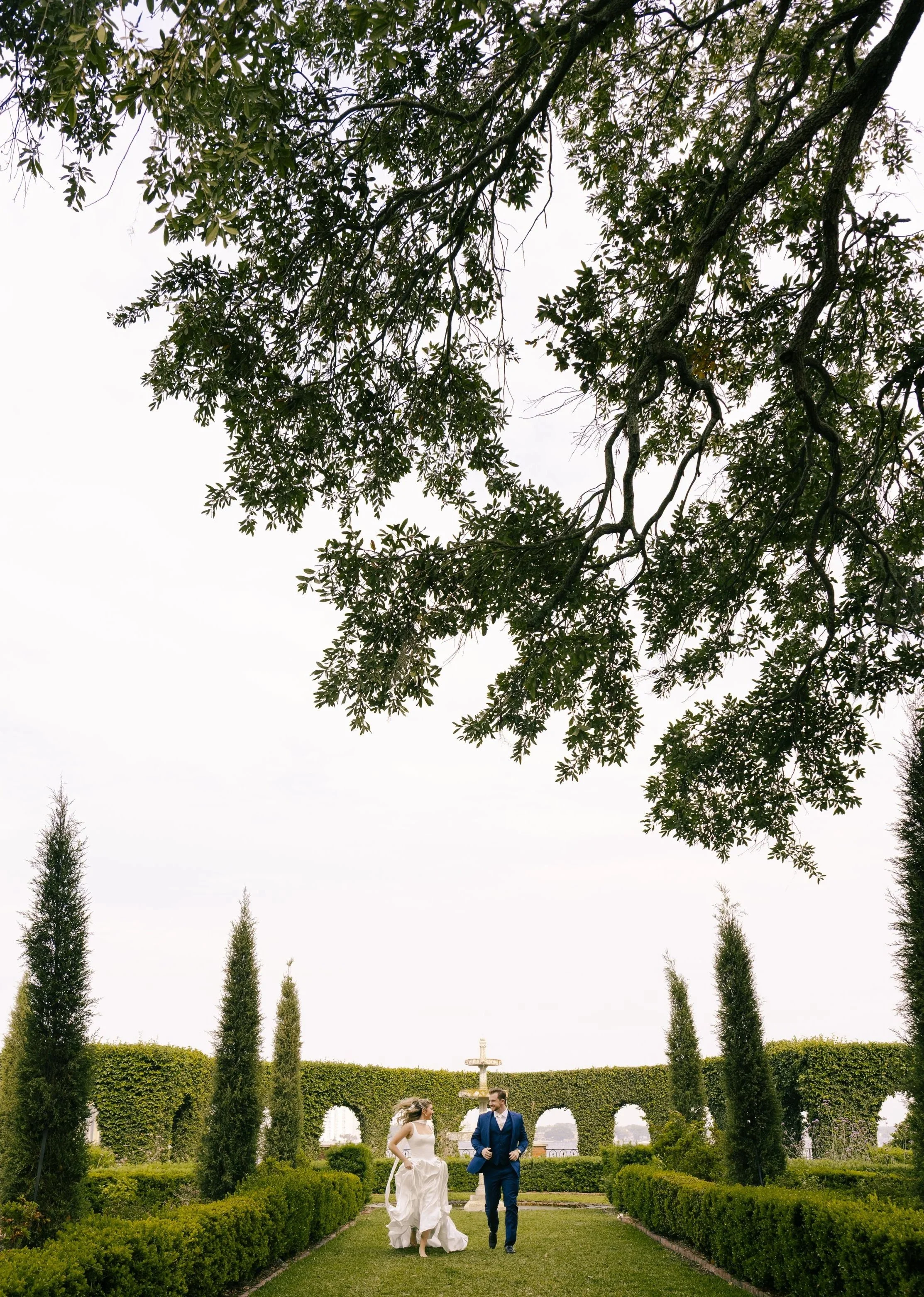 A couple in the garden at the Cummer Museum in Jacksonville, Florida.