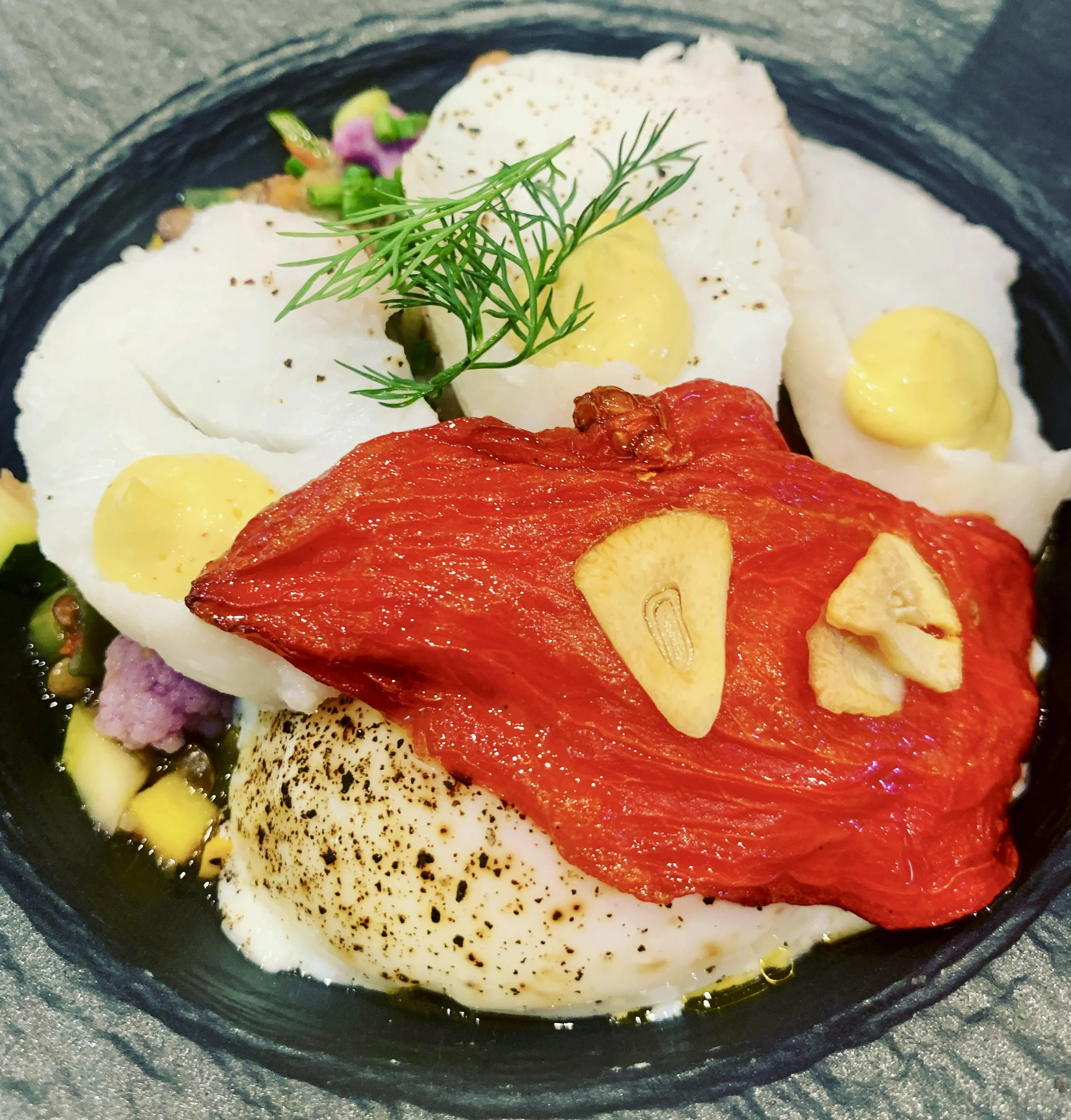 Cabillaud, sabayon, tomate confite.