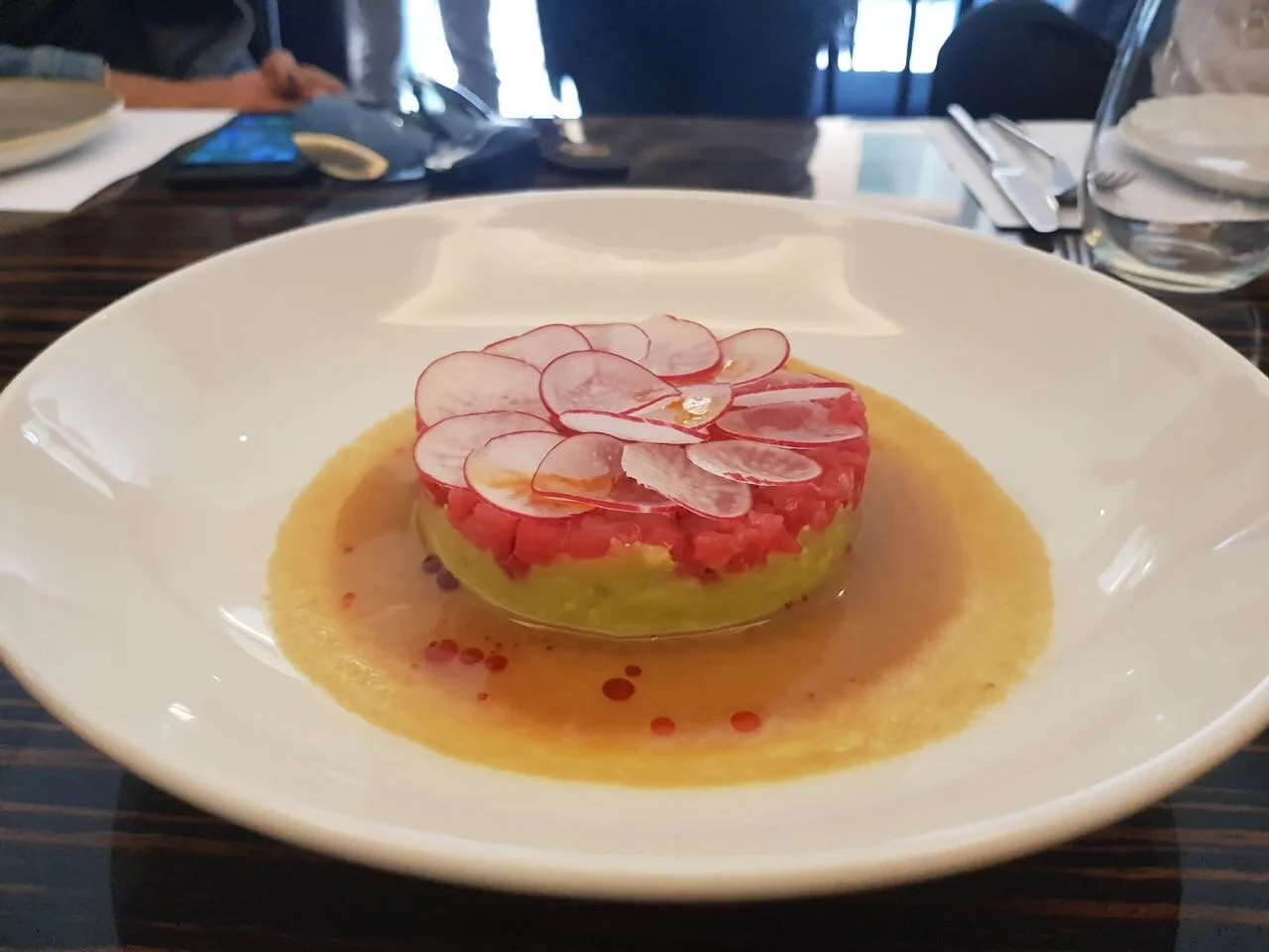Chef privé Antoine Bonnet, Courchevel, Méribel, Saint Martin de Belleville, Val d’Isère, Alpe d’Huez, Saint-Tropez, Gordes, Saint-Rémy-de-Provence, Saint-Jean-Cap-Ferrat, Cap Ferret, Biarritz, Hossegor, Saint-Barthélemy, Dubai, Los Angeles, Miami.