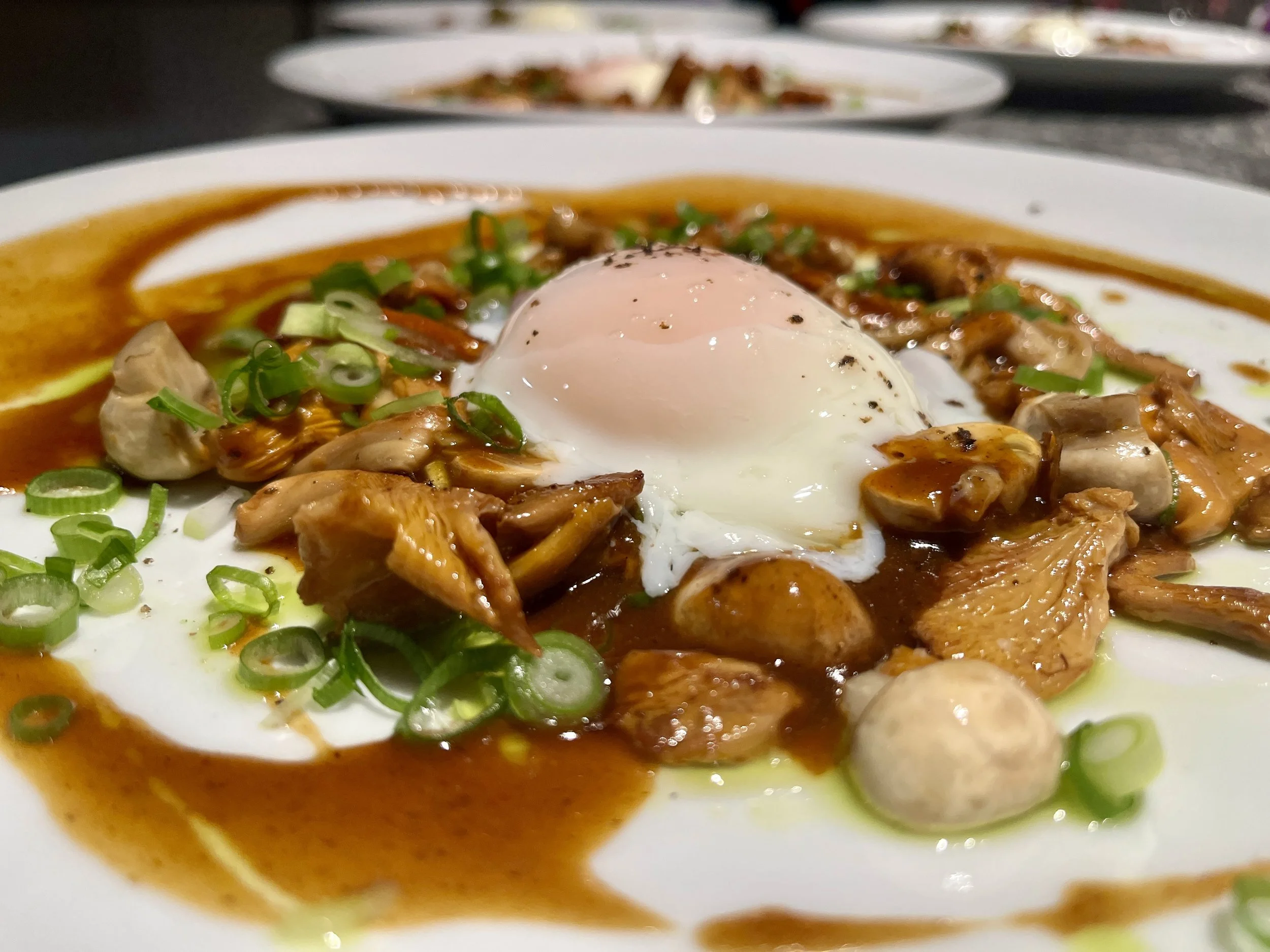 Oeuf parfait, giroles.