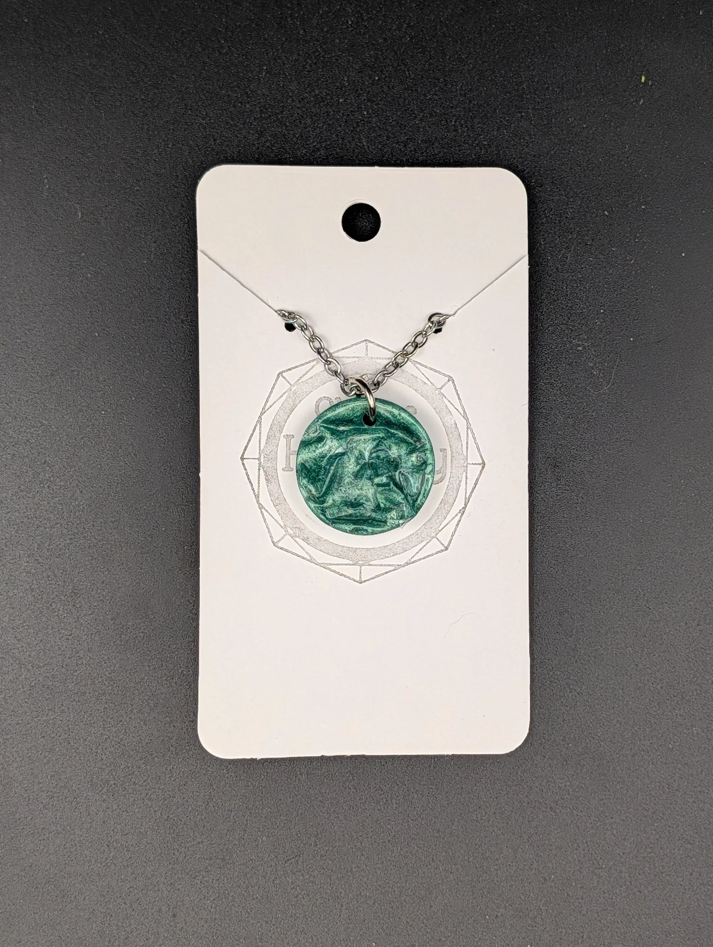 Moody Green Circle Necklace