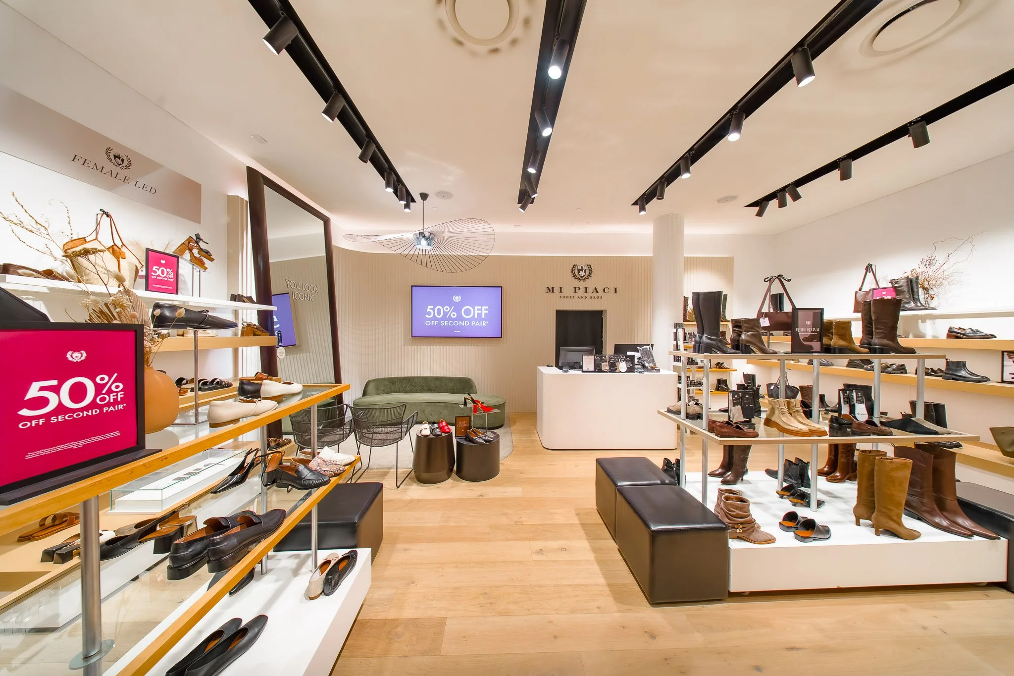 Evolve Tech - Mi Piaci Shoes 4.jpg