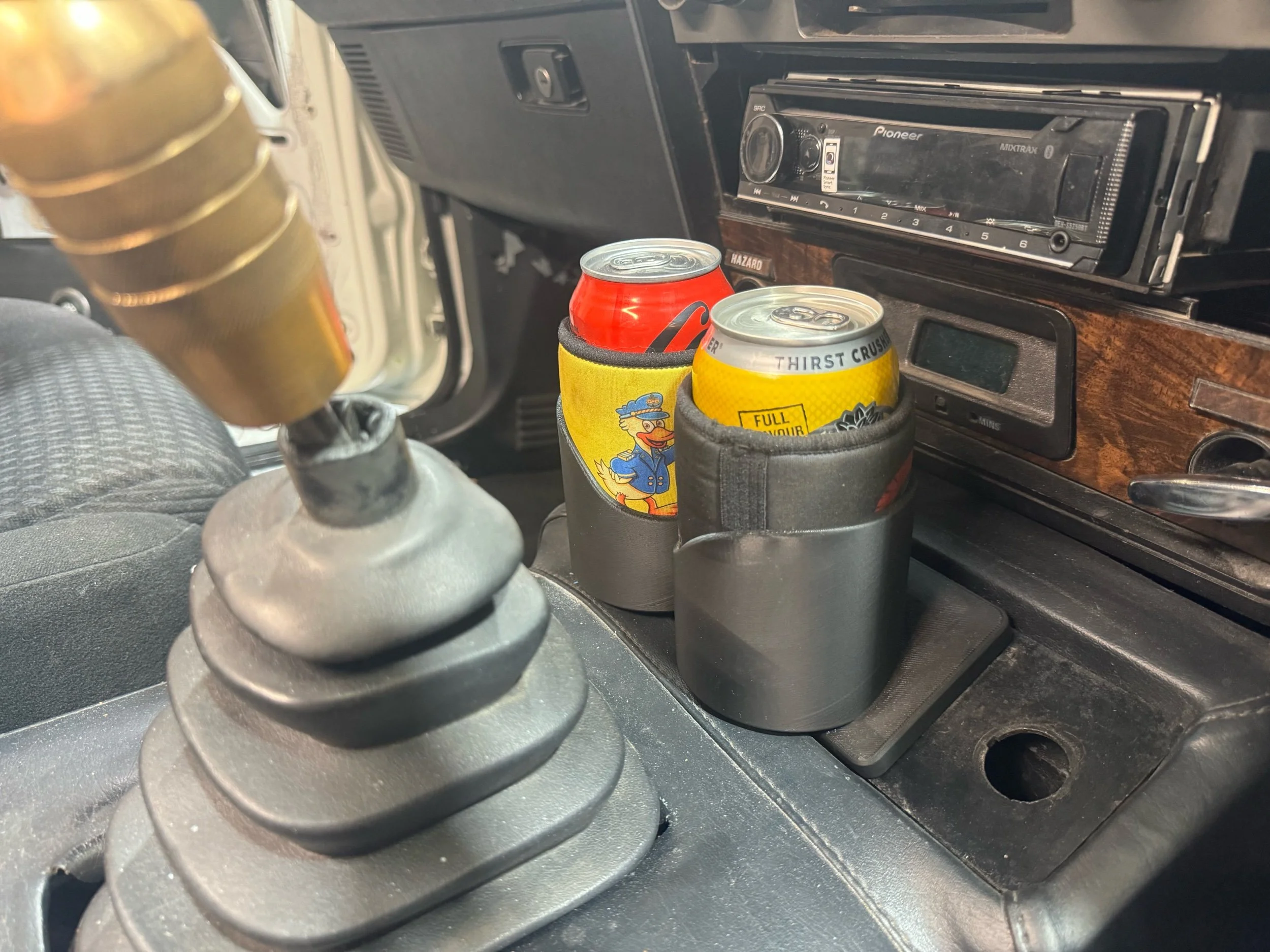 Ford Falcon XD/E Front Cupholder Manual