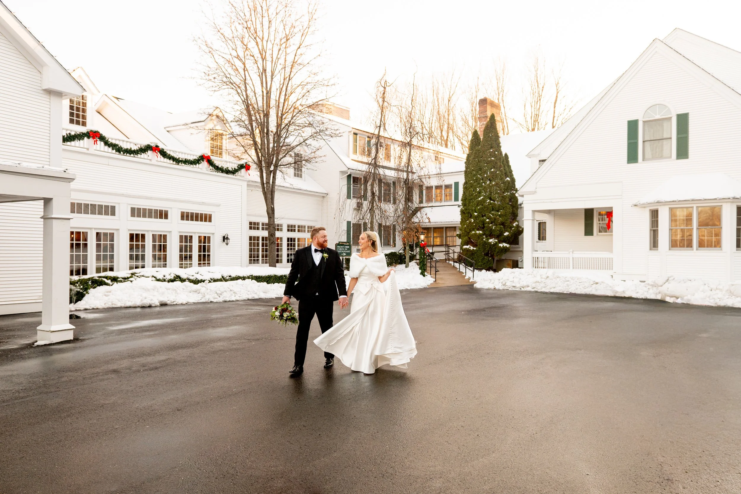 A Romantic Winter Wedding at The Chocksett Inn