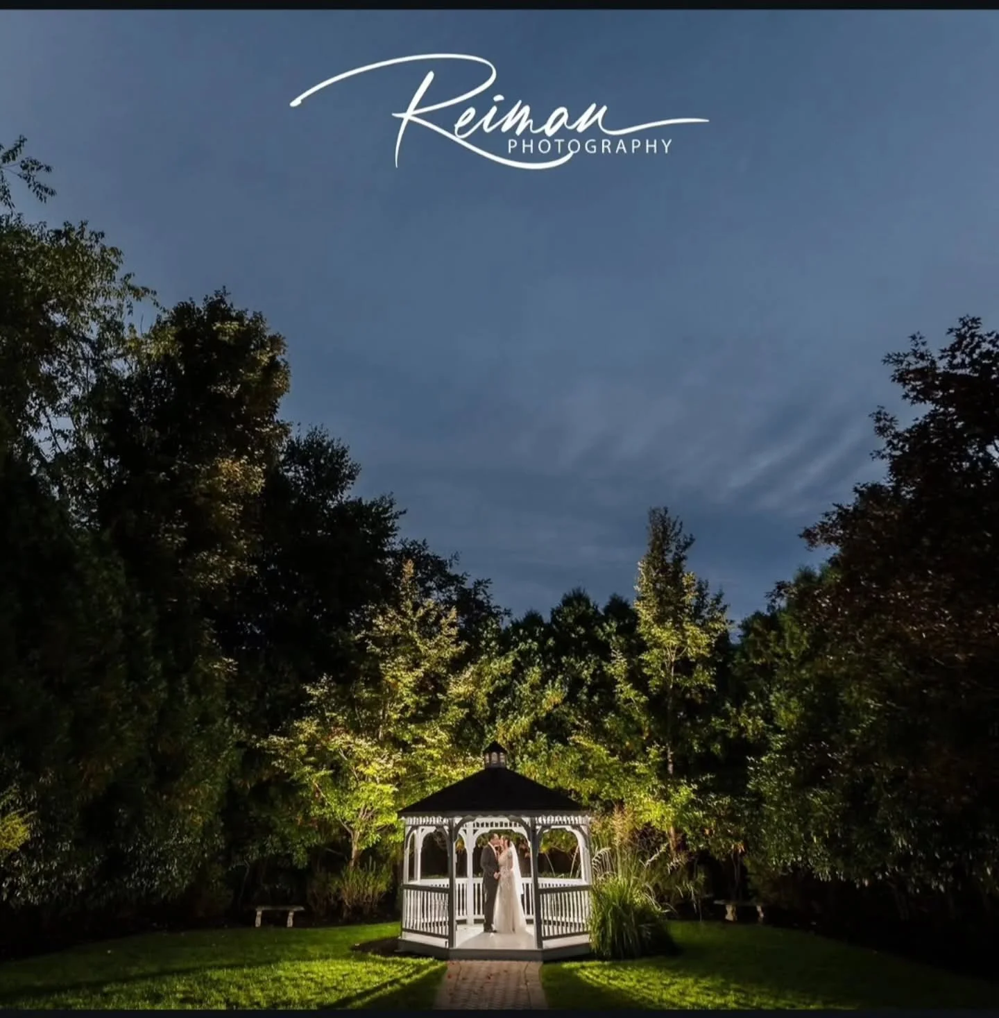 ✨ Picture-perfect memories at every hour
Reach out today to schedule your site tour with us
📞 978.422.3355 
📩weddings@chocksettinn.com 

📸@reimanphotography