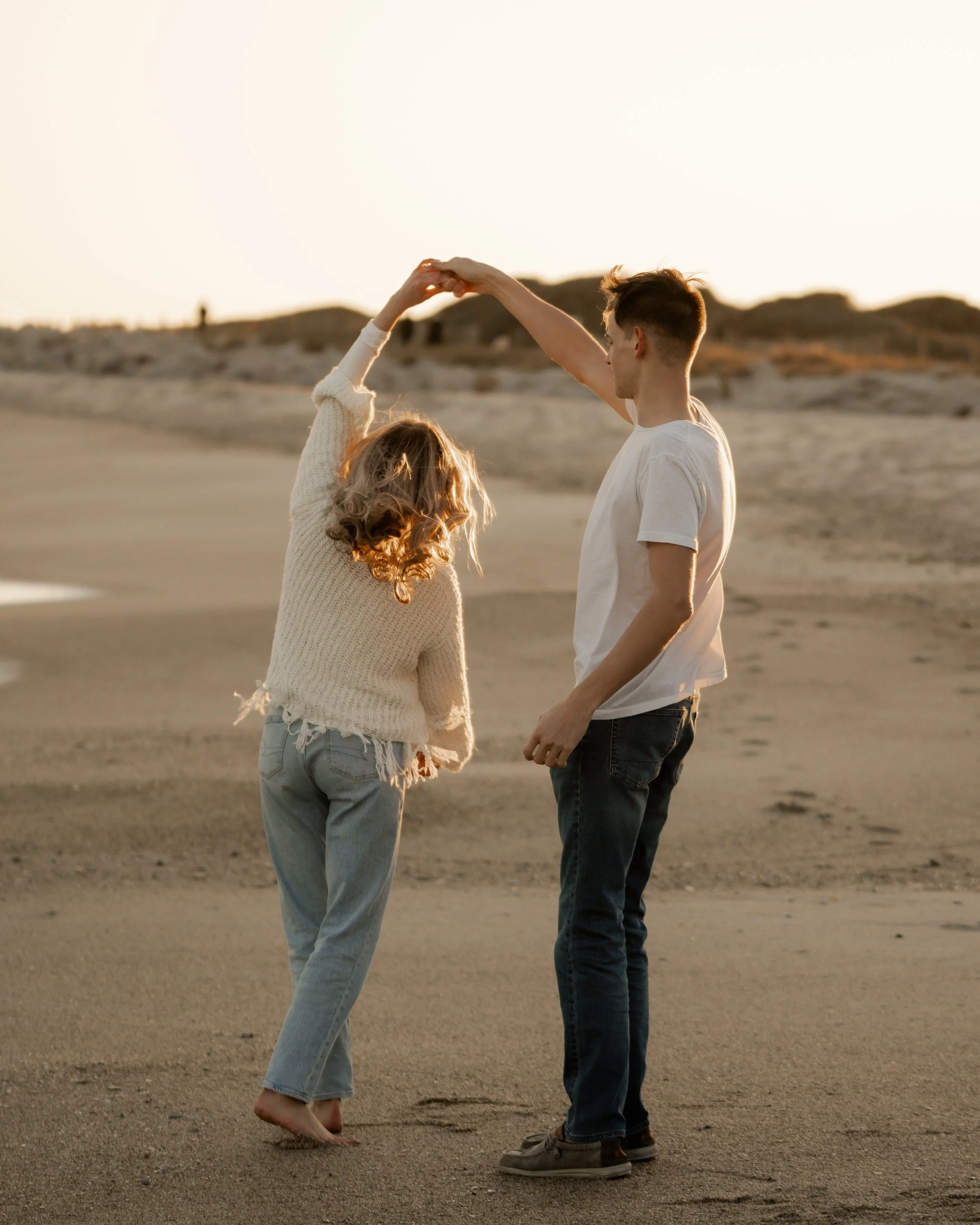Engagement Photographer in Wilmington, North Carolina / Wilmington, NC photographer / couples photographer / maternity photographer / Wrightsville Beach NC / Carolina Beach / Kure Beach