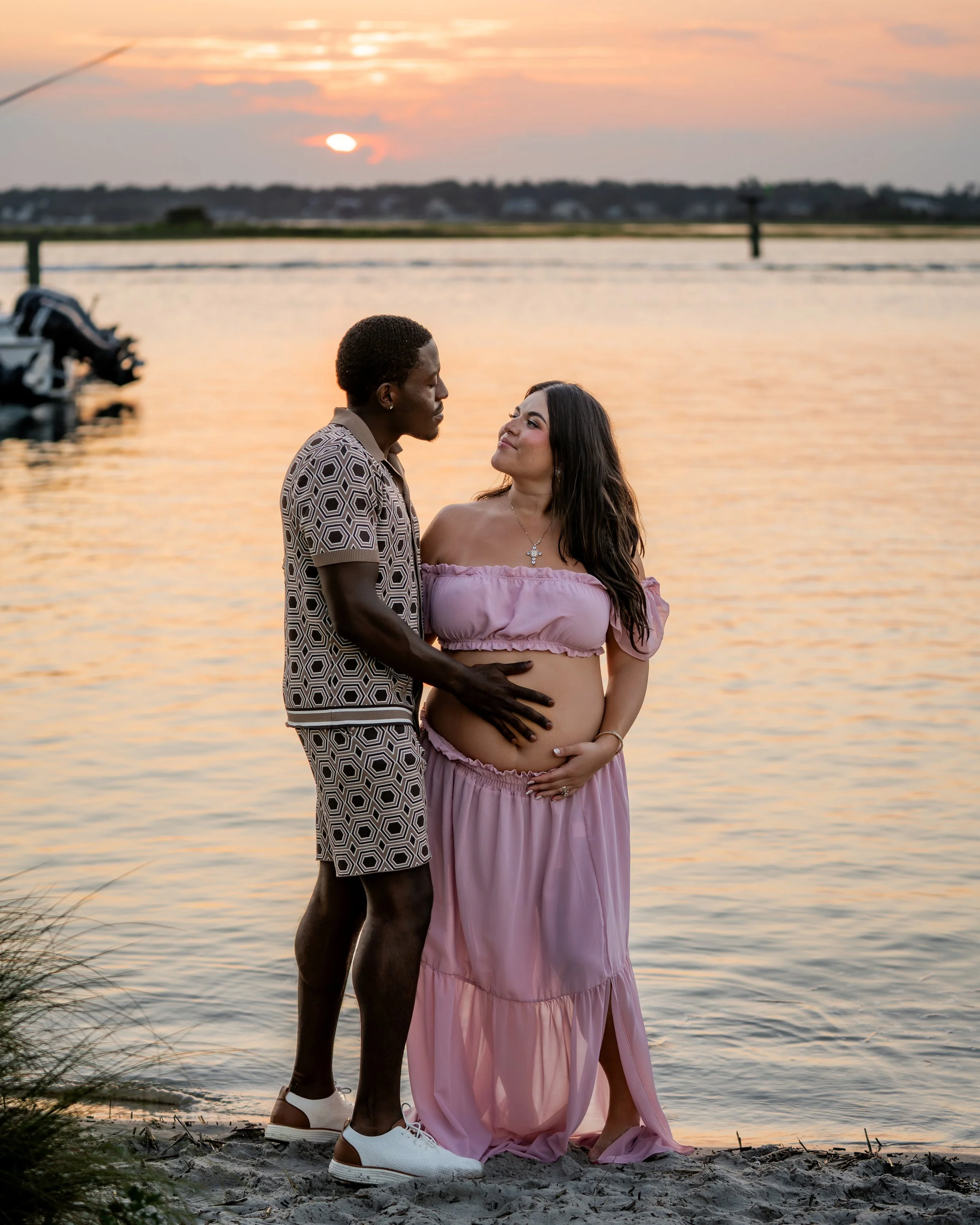 Engagement Photographer in Wilmington, North Carolina / Wilmington, NC photographer / proposal photographer in wilmington nc / proposal photographer wrightsville beach nc / couples photographer / maternity photographer / Wrightsville Beach NC / Carol