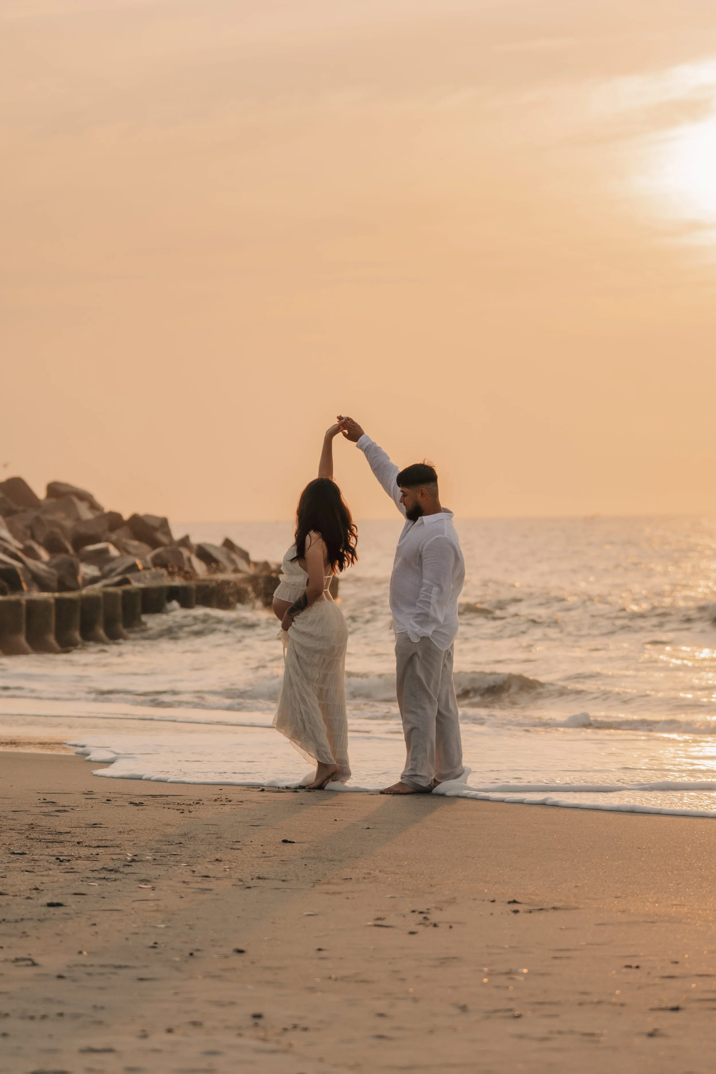 Engagement Photographer in Wilmington, North Carolina / Wilmington, NC photographer / proposal photographer in wilmington nc / proposal photographer wrightsville beach nc / couples photographer / maternity photographer / Wrightsville Beach NC / Carol