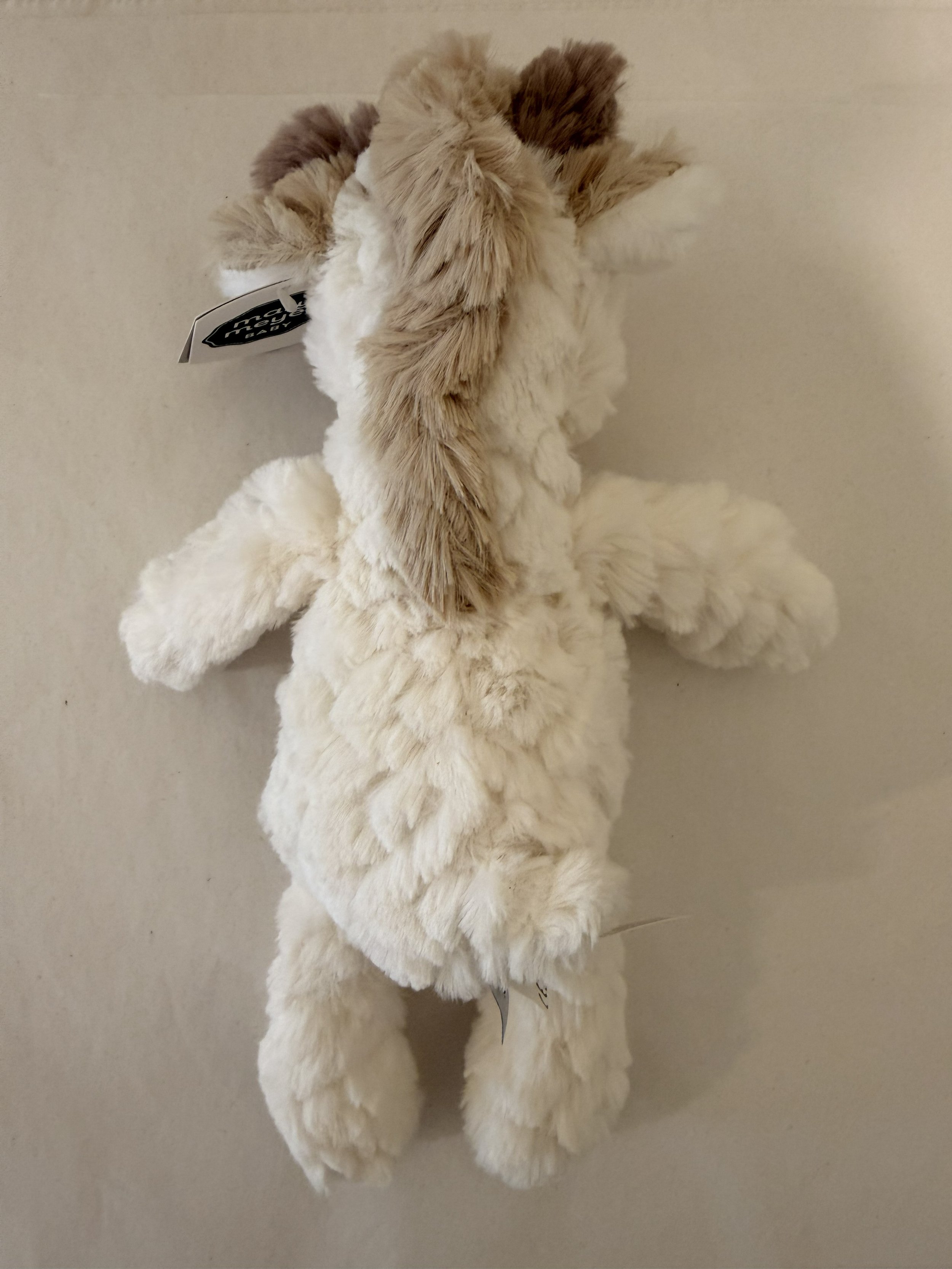 Back of Mary Meyer's Putty Nursery Giraffe stuffed animal toy