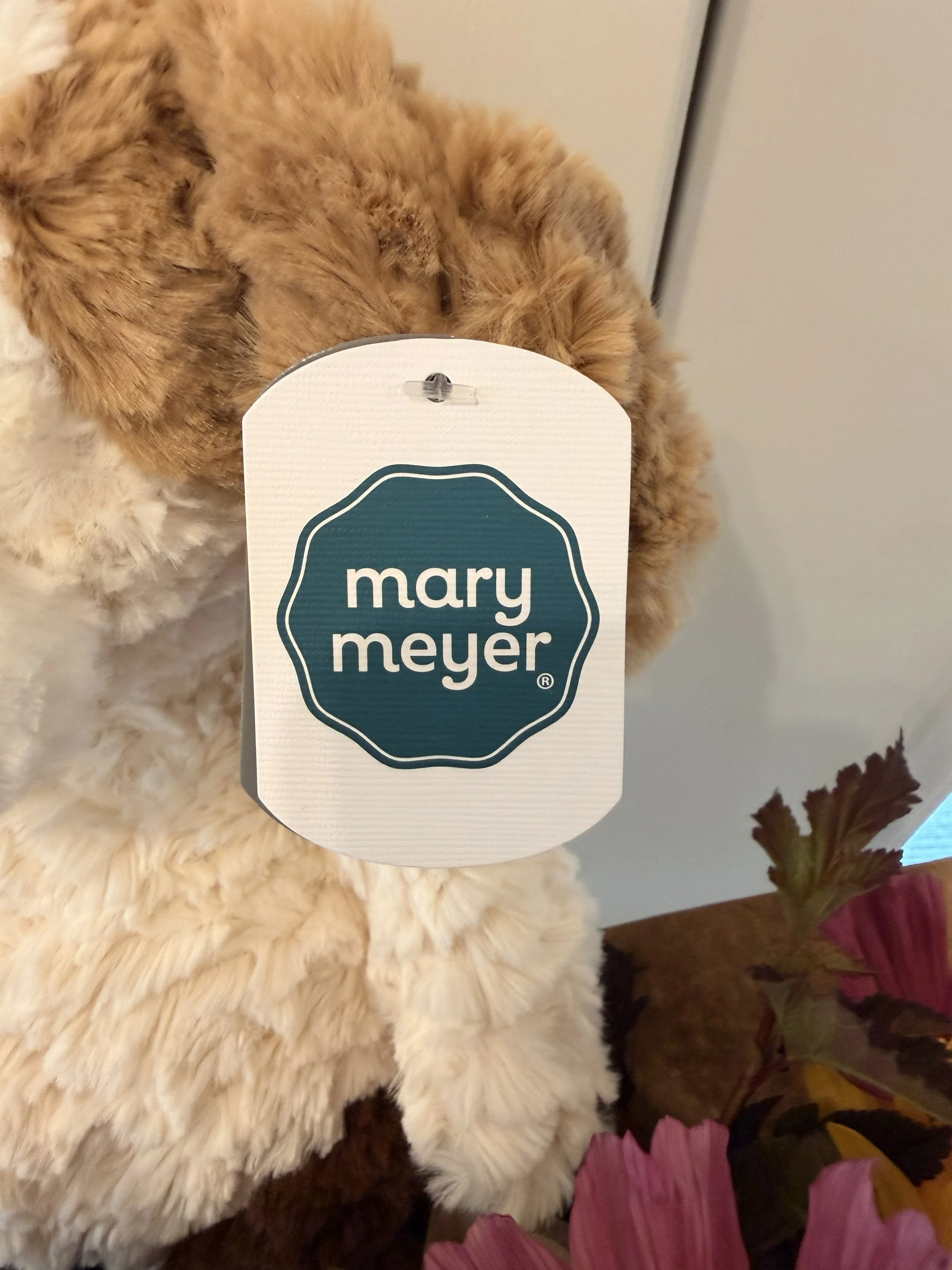 Close-up of Mary Meyer tag on Snuggables Pup