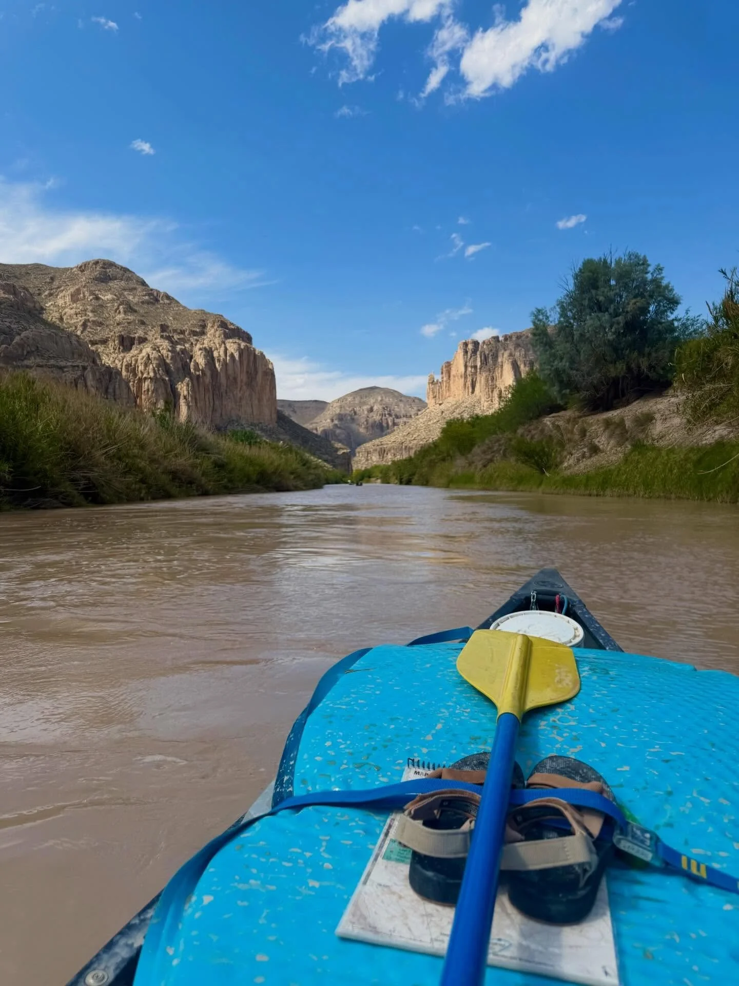 Final river trip of the season 🌊🛶
The perfect way to close out the year ✨
Already missing the rhythm of paddles and quiet water 🤍
But it&rsquo;s just fuel for trips coming next in Fall 2026 🍂

Next up: summertime fun ☀️🌵💫

#burlebo #templecanyo