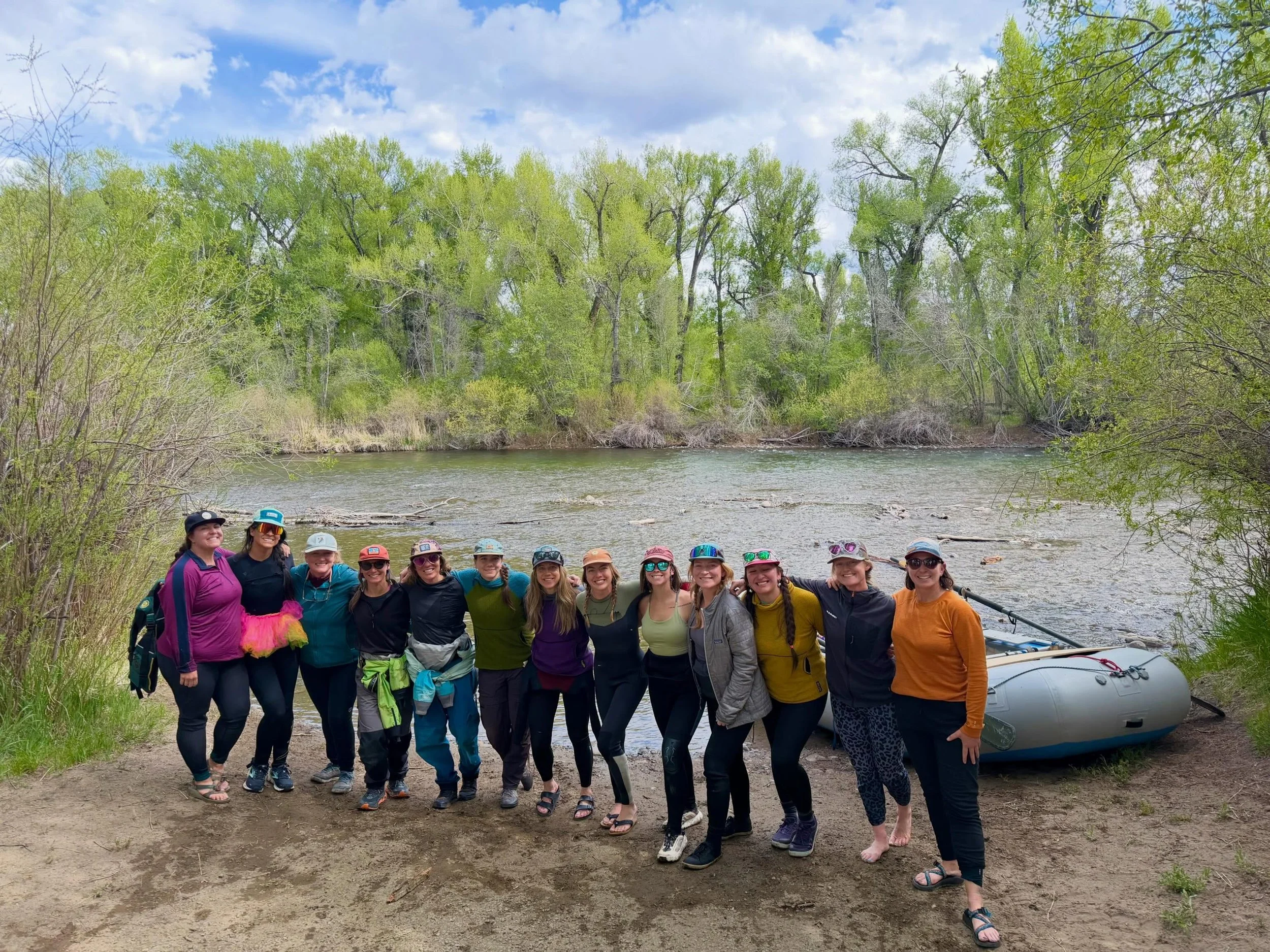 A fantastic 3 day weekend!

Took a course through @bigwaterbabes a all women&rsquo;s course to get Swiftwater Rescue Certified and took an extra day for the rowing clinic 🚣&zwj;♀️🪢

HIGHLY recommend 🙌

Refreshed some skills, learned lots of new sk