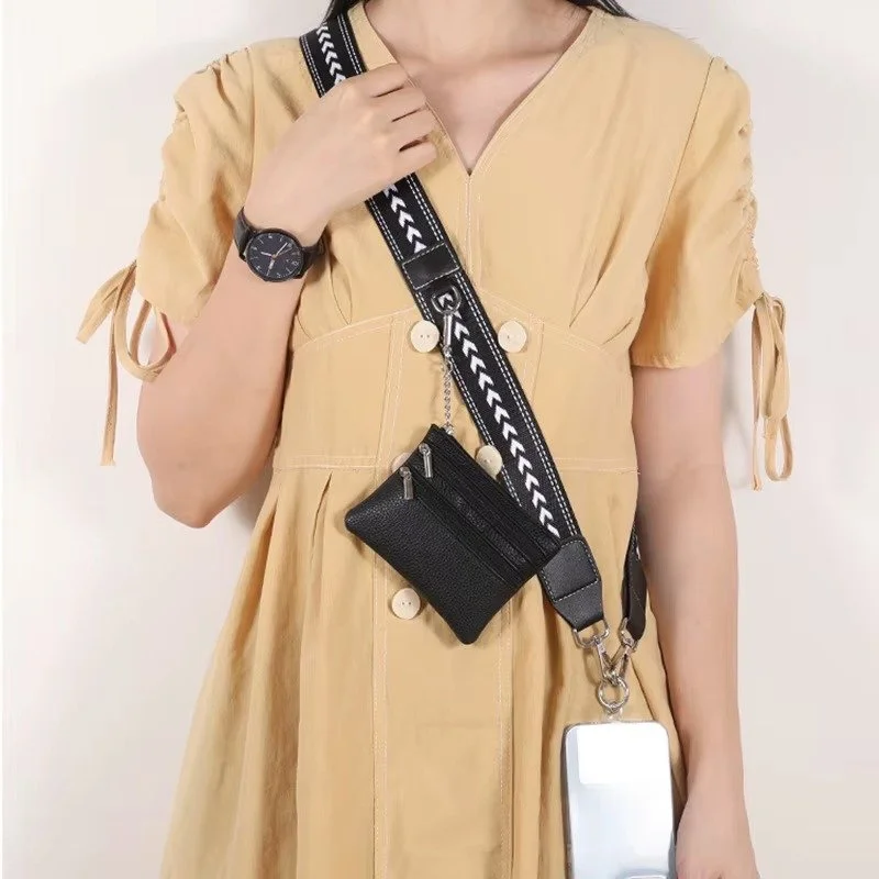 Phone and shoulder strap (3).jpg