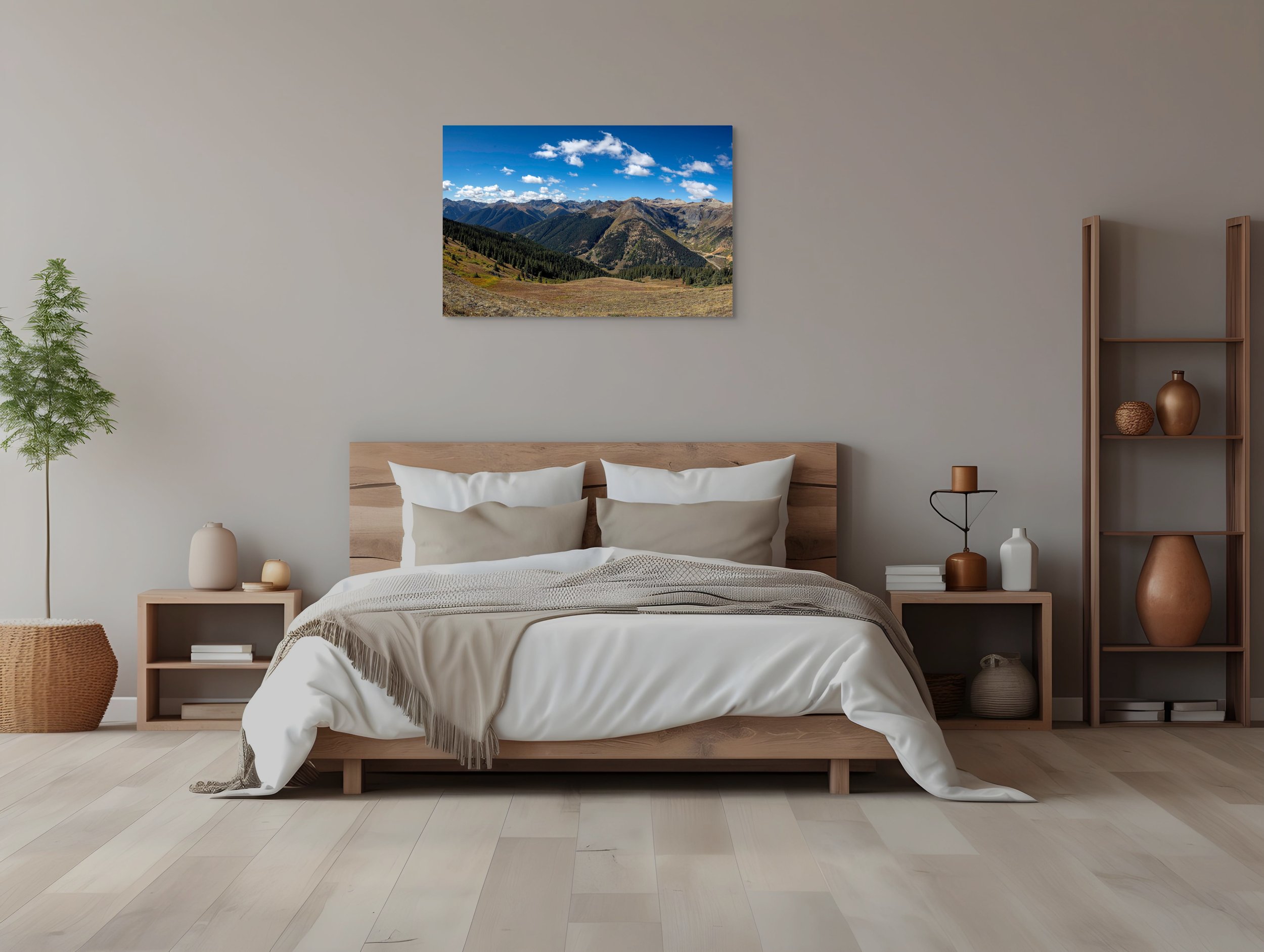 red_mountain_pano_bedroom.jpg