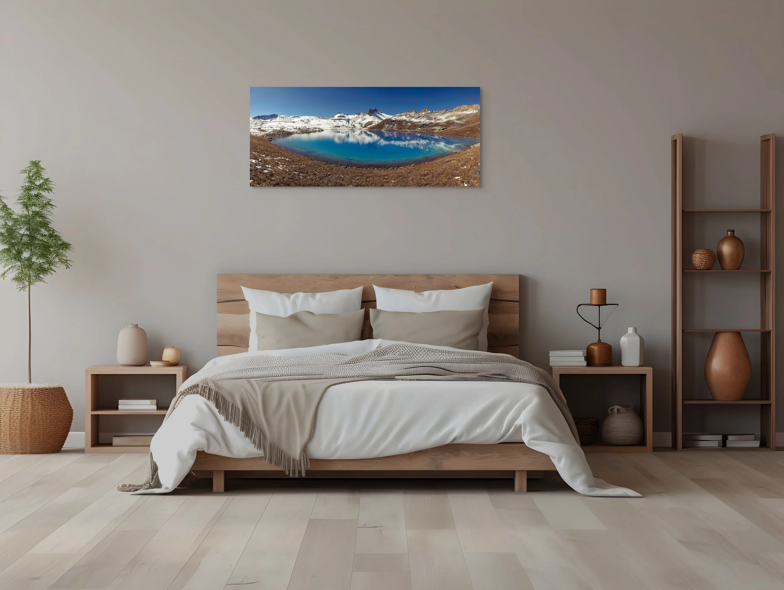 ice_lake_snow_pano_bedroom.jpg