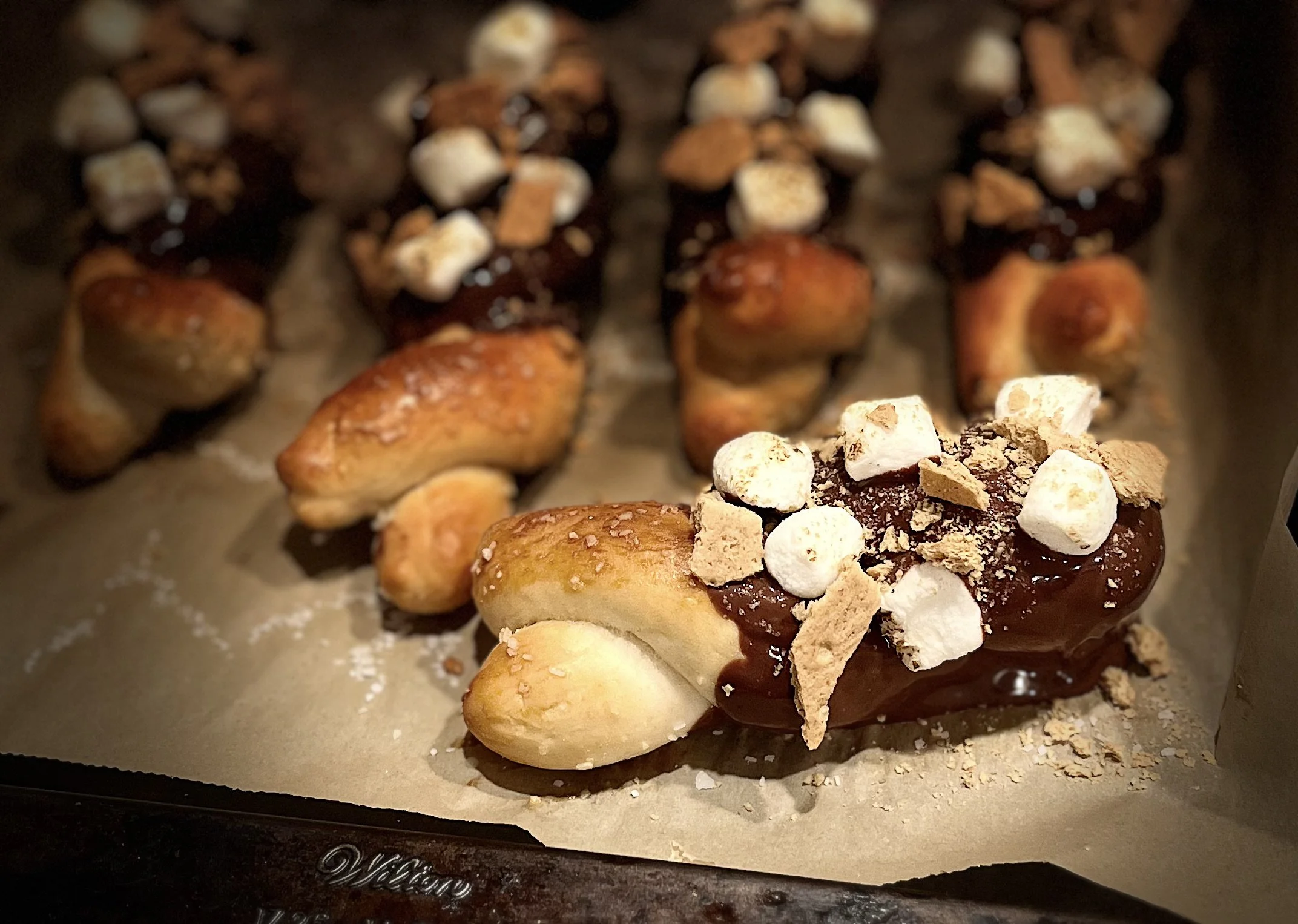 S'mores Pretzel Twists