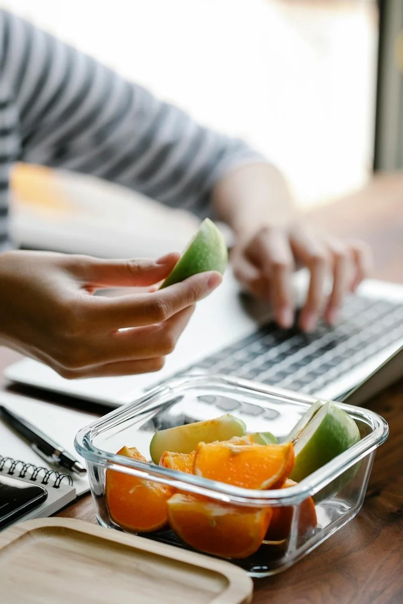 What Does a Clinical Nutritionist Do and How Can They Help?