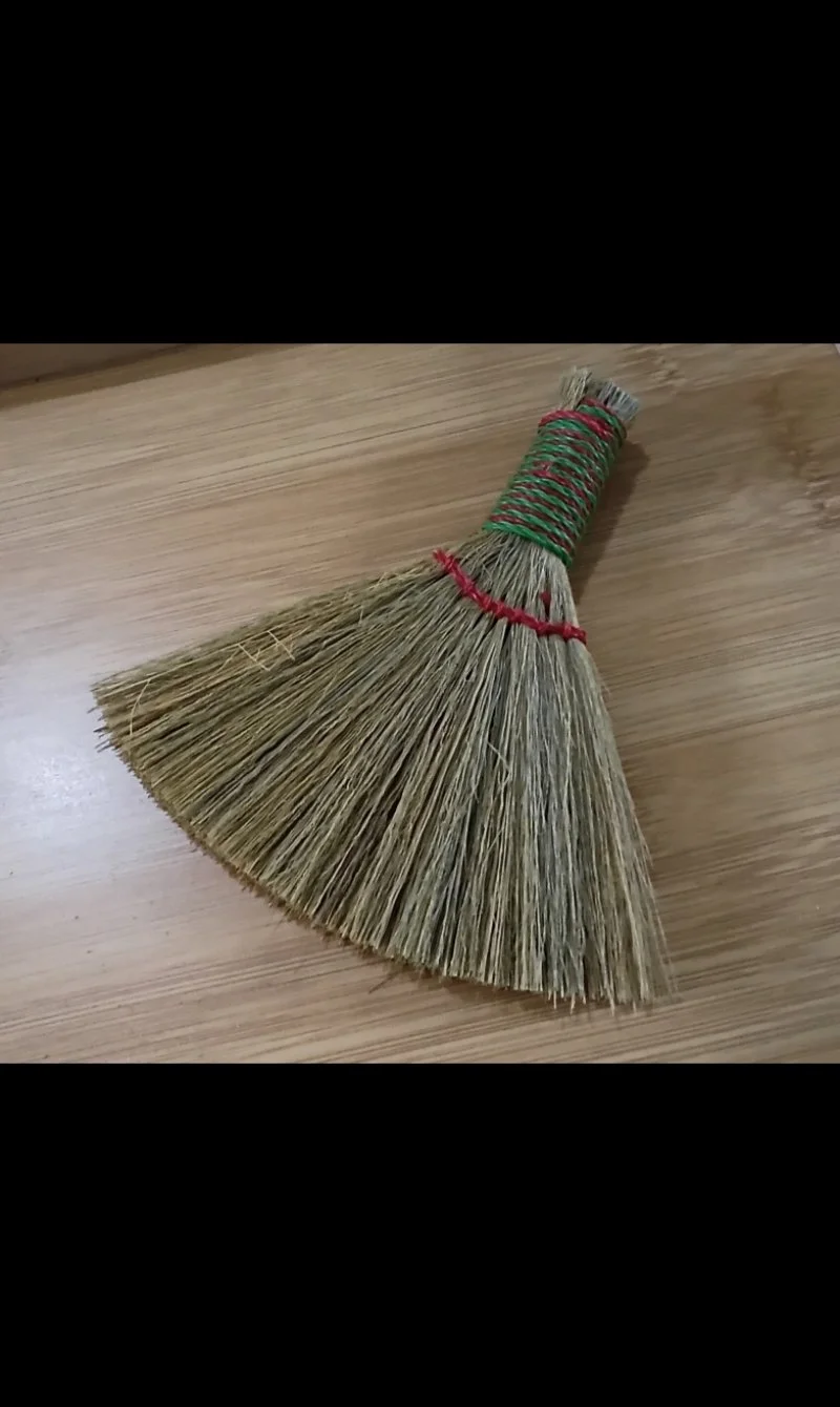 13.5cm Woven Broom