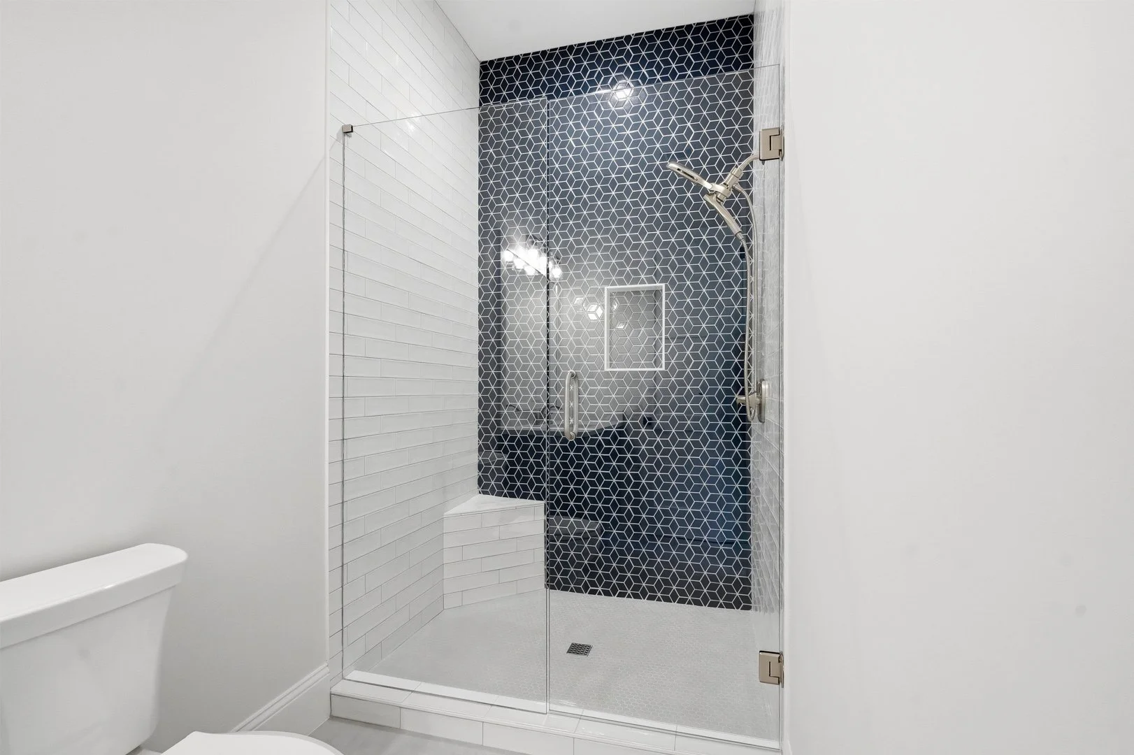 49-049 - 275 Heatherton Way Milton GA.jpg