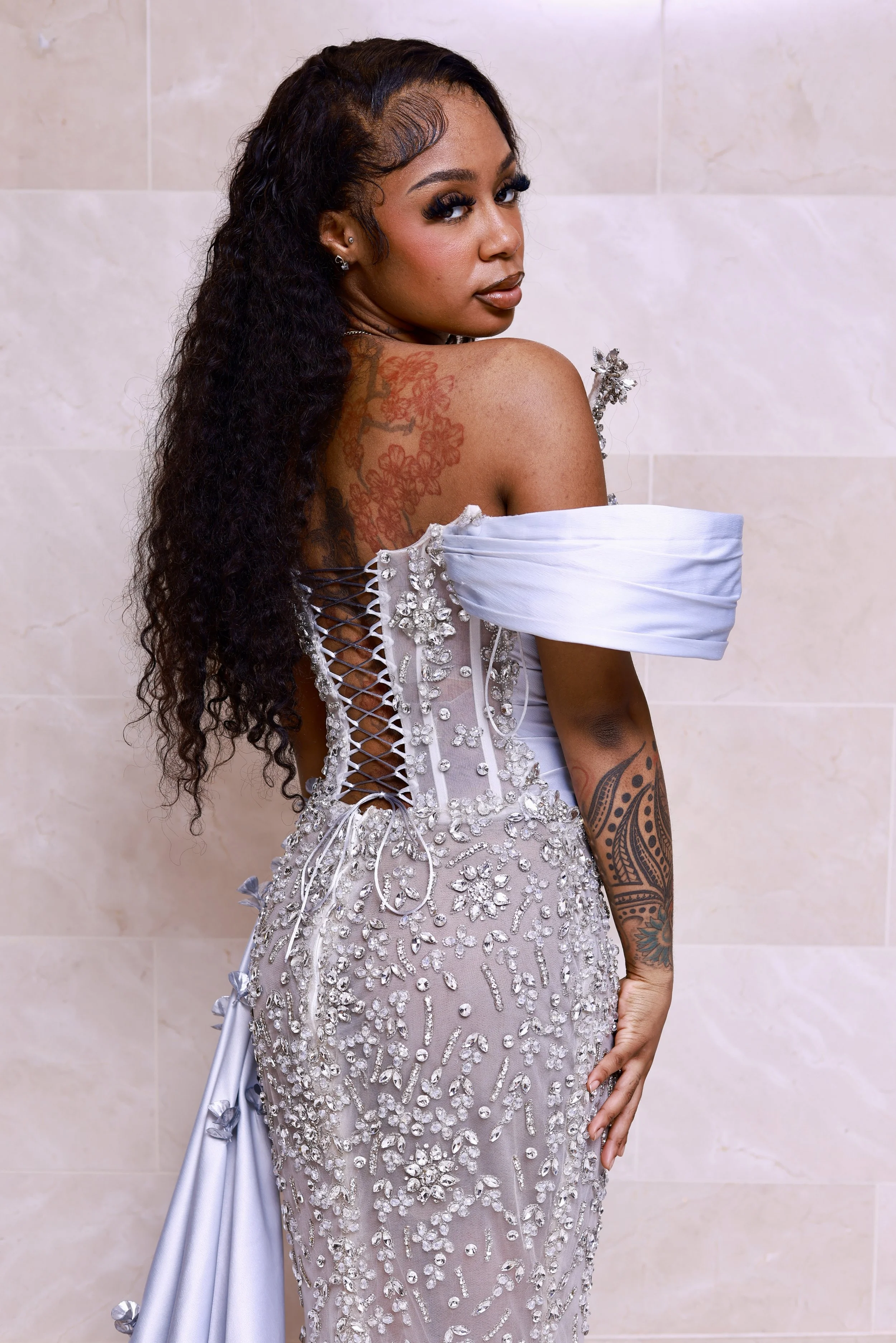 Hornita_Back_side_close.jpg