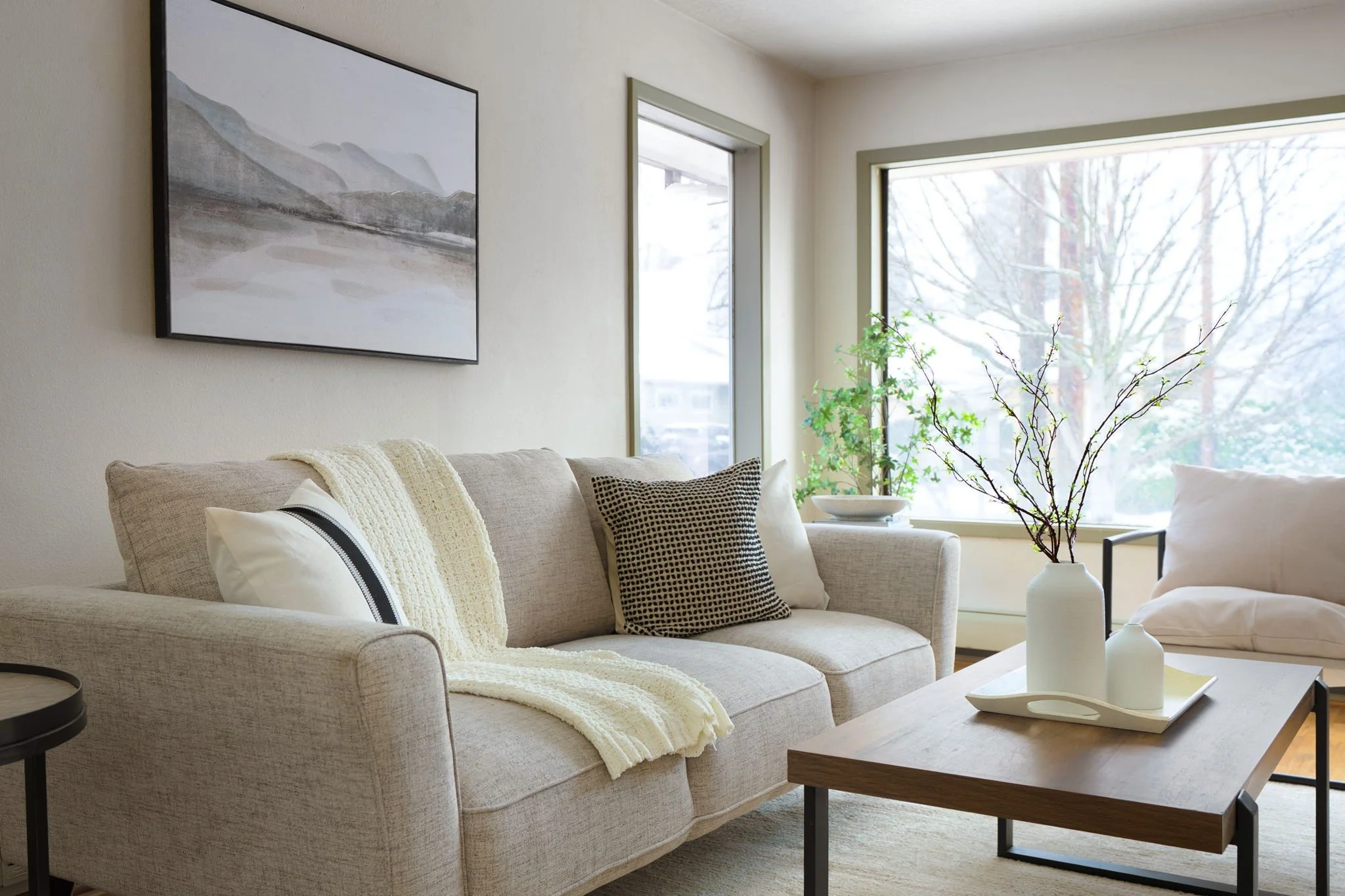 2-web-or-mls-756-NE-Fields_BarnesWood-002.jpg