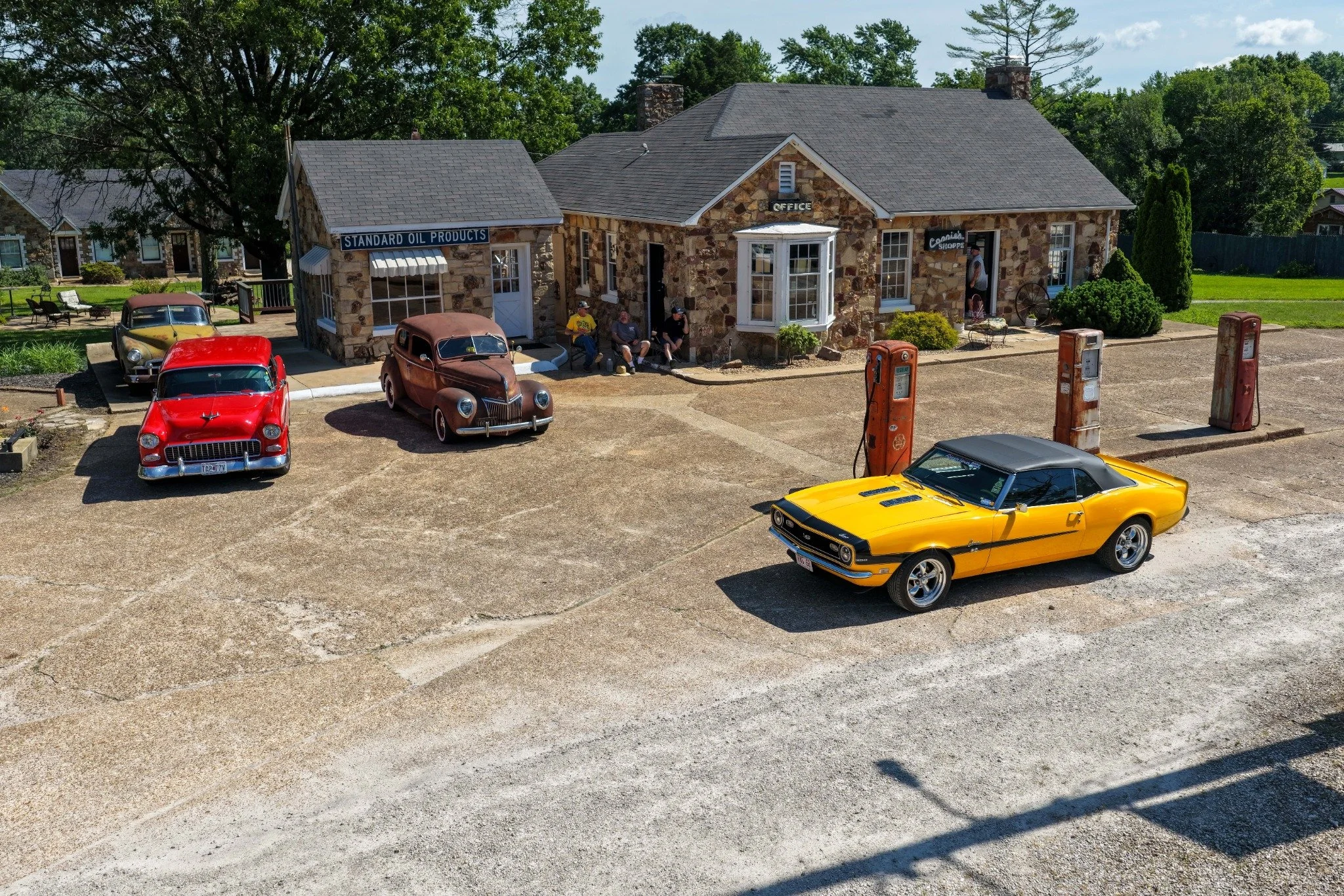 Daytime view of the Wagon Wheel Motel office and historic stone buildings on Route 66 in Cuba, Missouri.