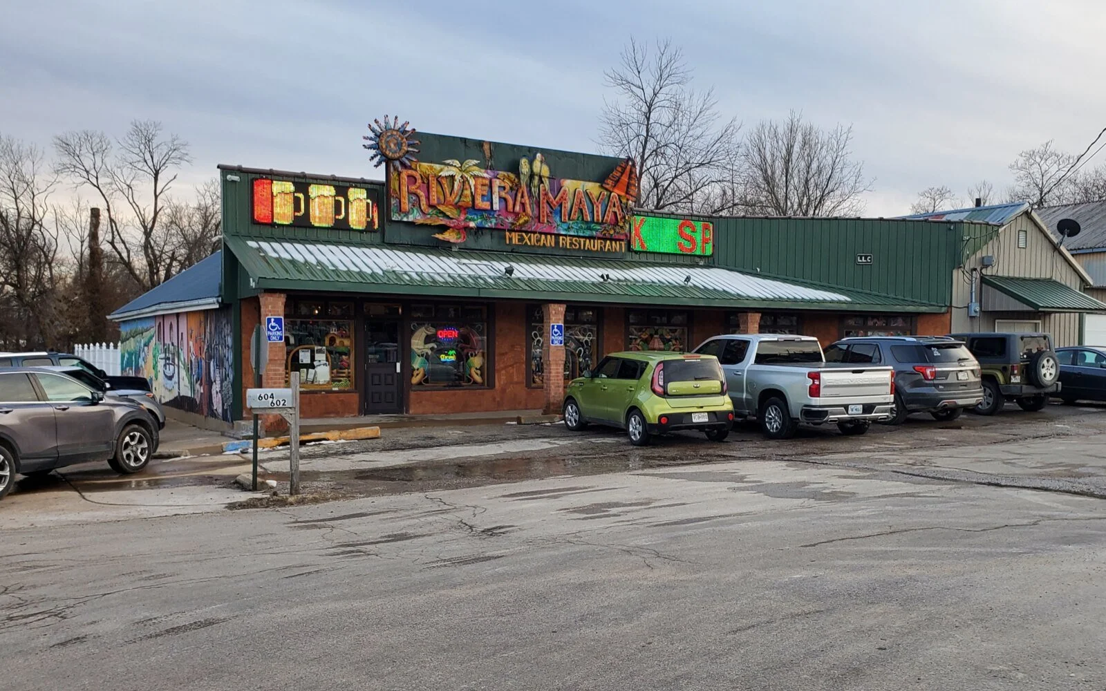 Riviera Maya Mexican Restaurant and its colorful Route 66 mural in Cuba, Missouri.