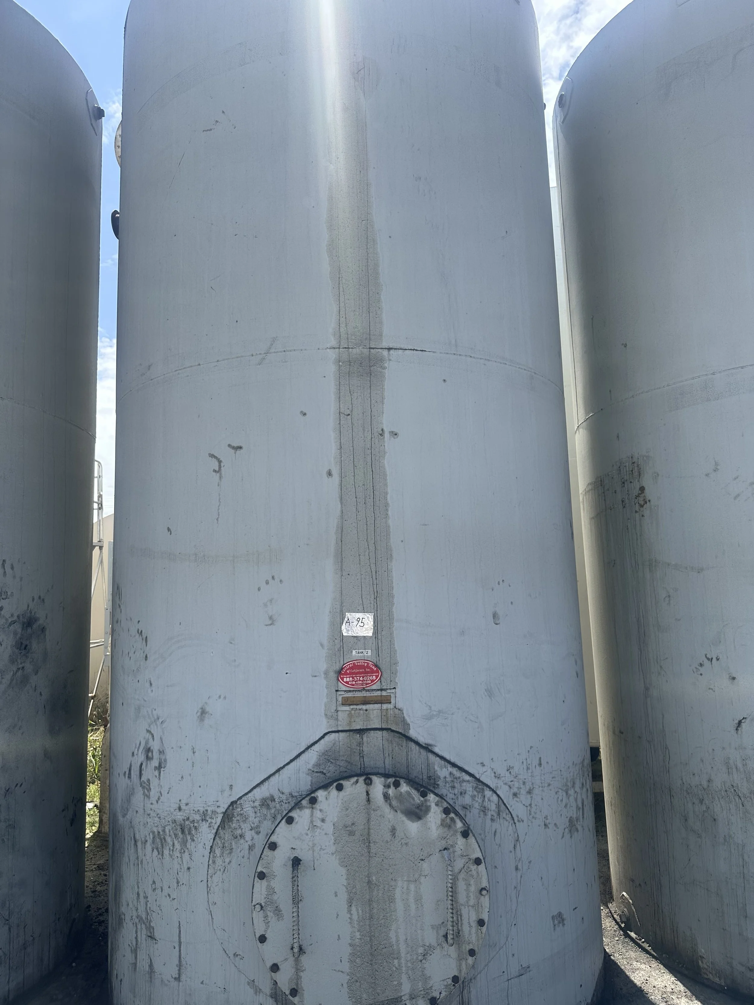 A94 2026: 4500 Gallon fuel/oil tank 7'x14'