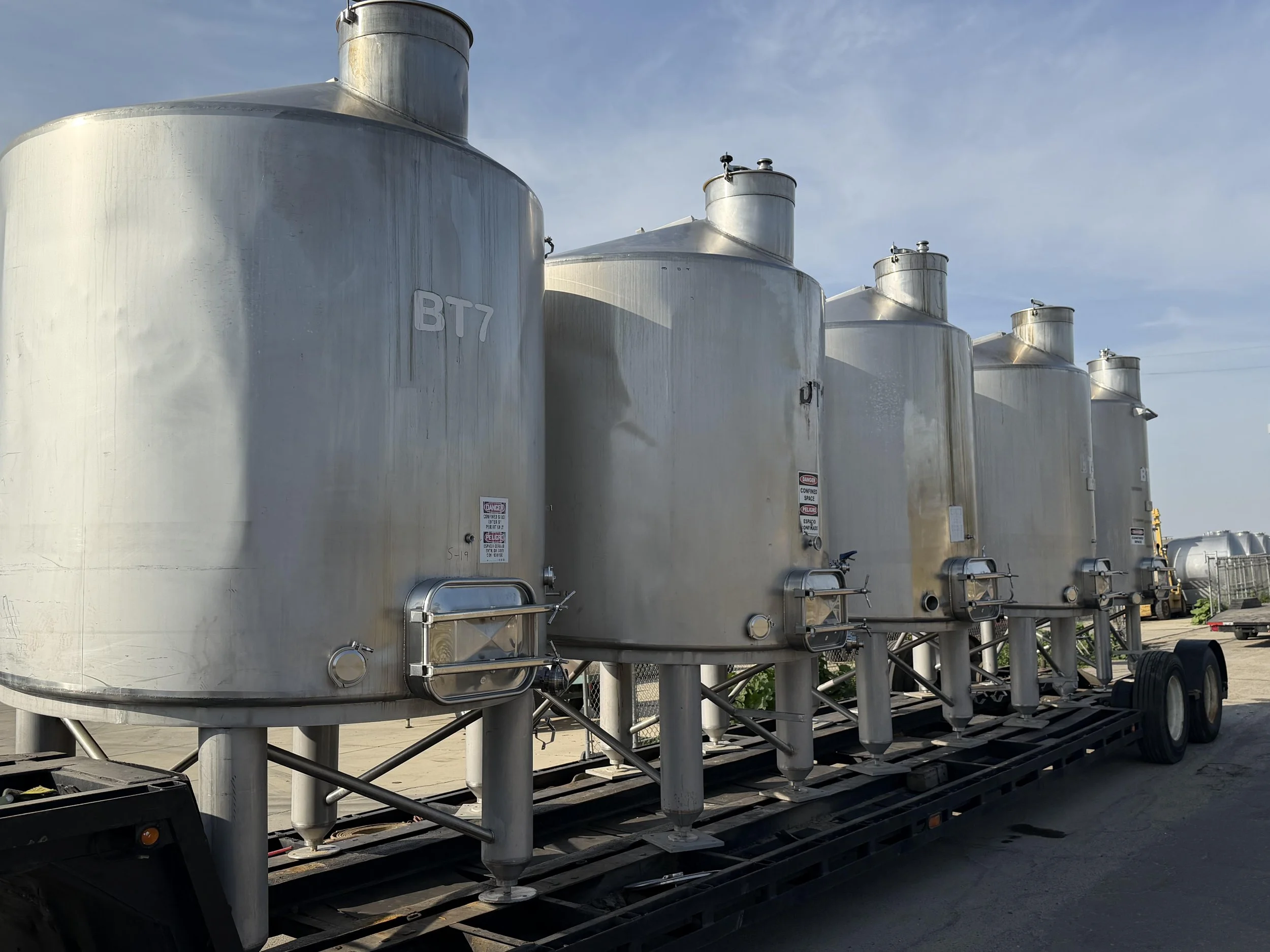 A30: (10) 12 Gauge 304 Stainless Steel Tanks 