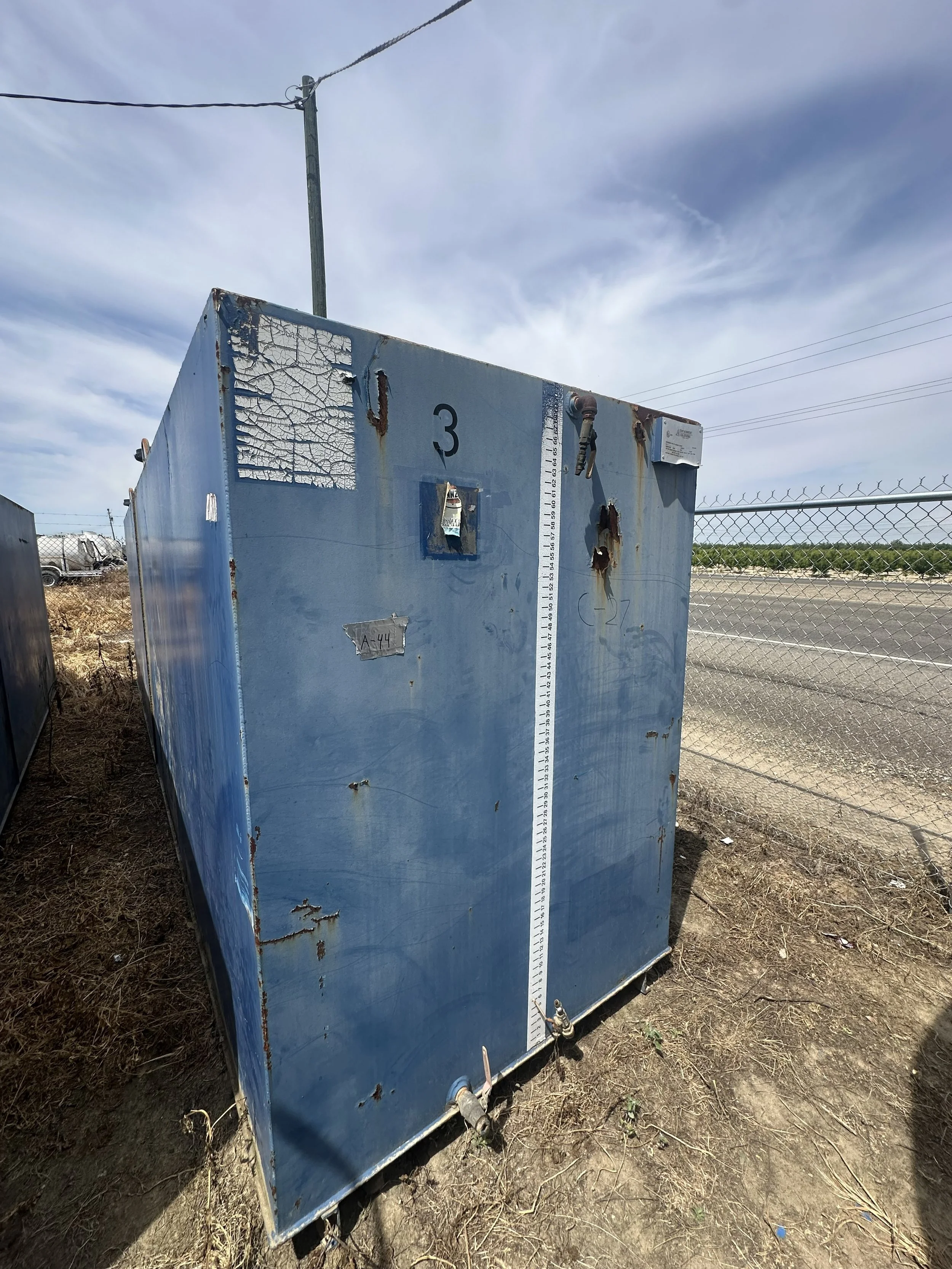 A44 2026 4,000 gallons 6' x 8' x 20' 2 compartment clean motor oil tanks