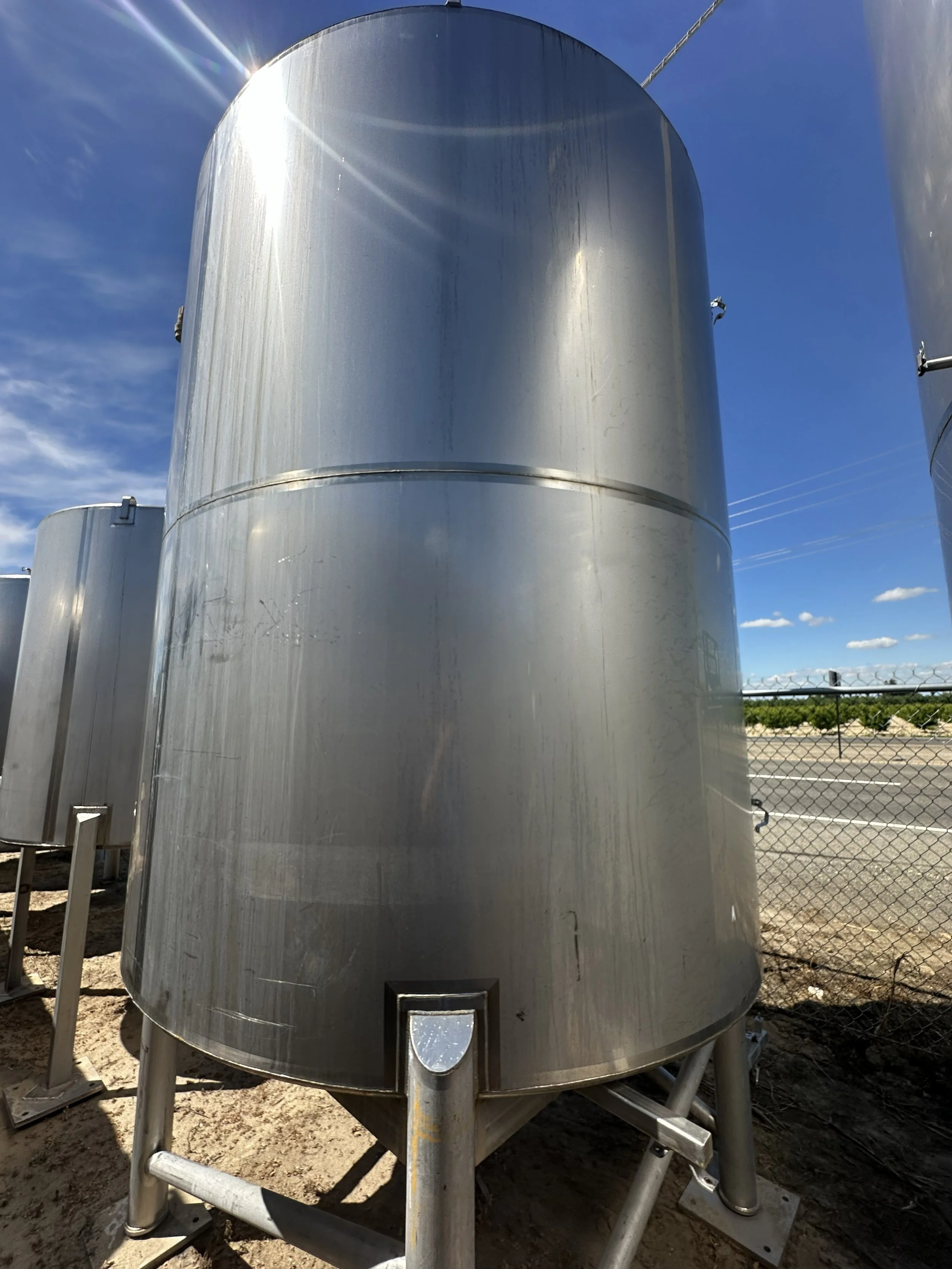 A35 2026 stainless 1,500 gallons coned bottom food grade