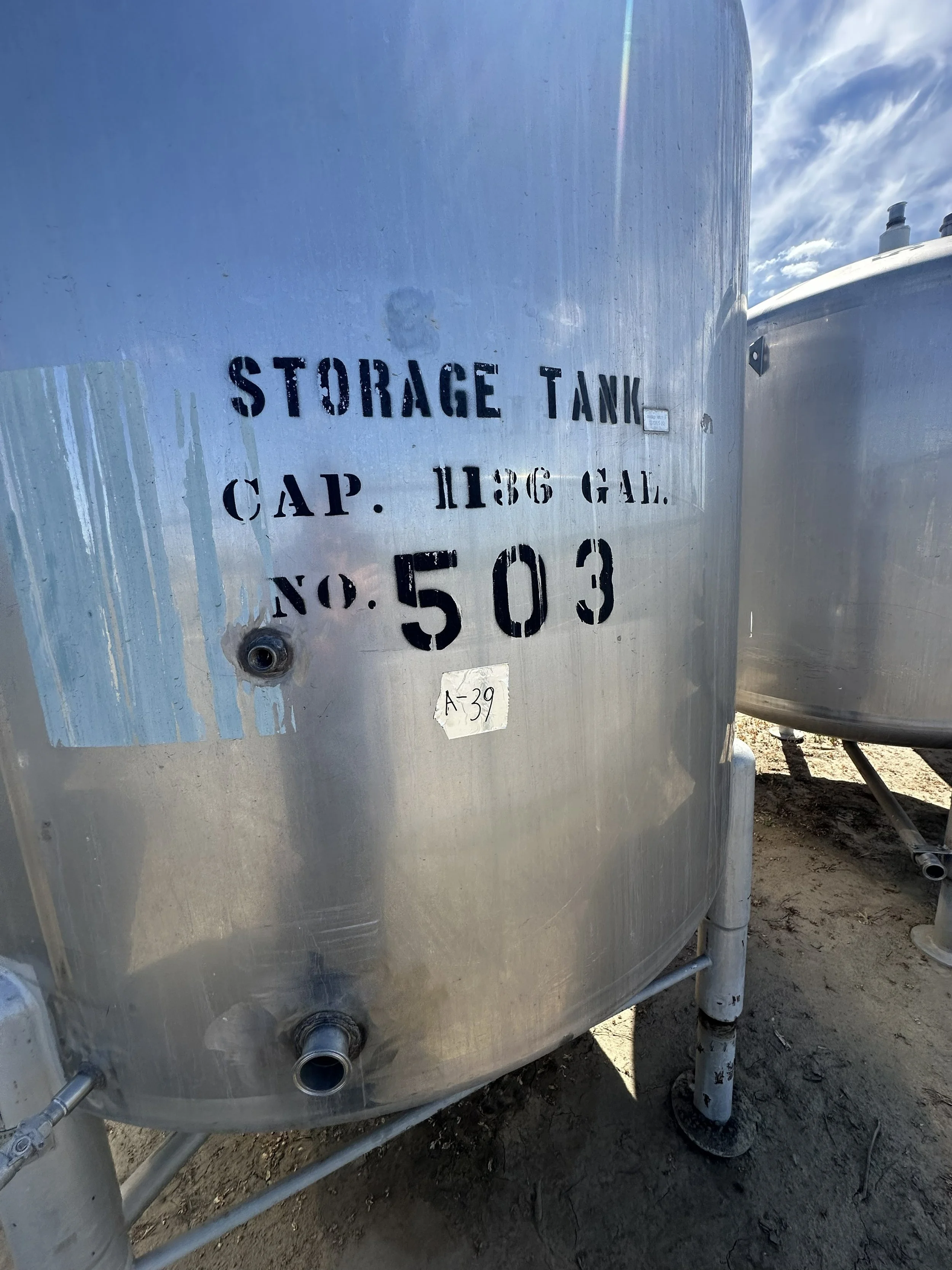 A39 2026 stainless 1,100 gallons dish bottom food grade