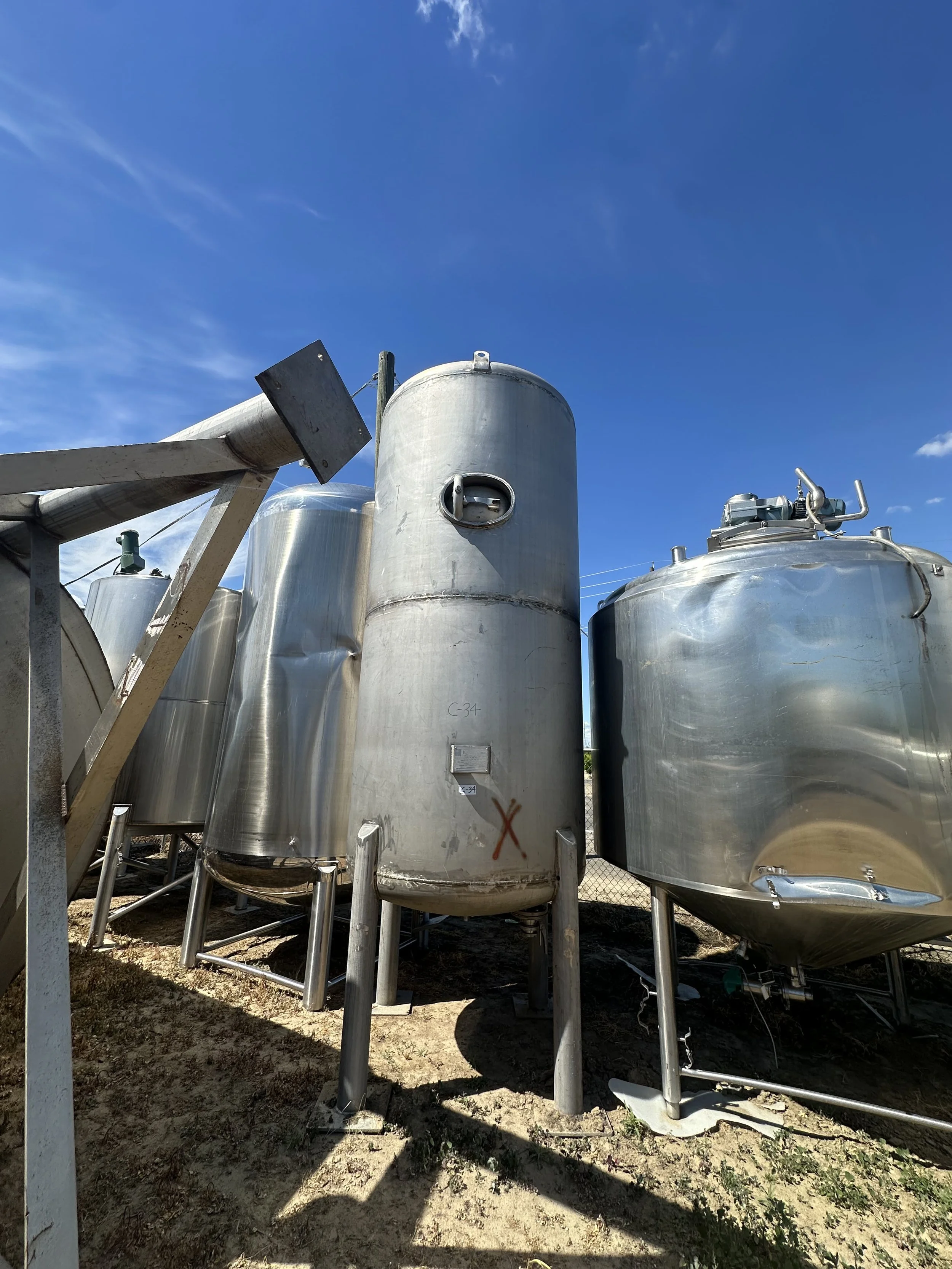 A32 2026: 2,000 gallon stainless steel on legs