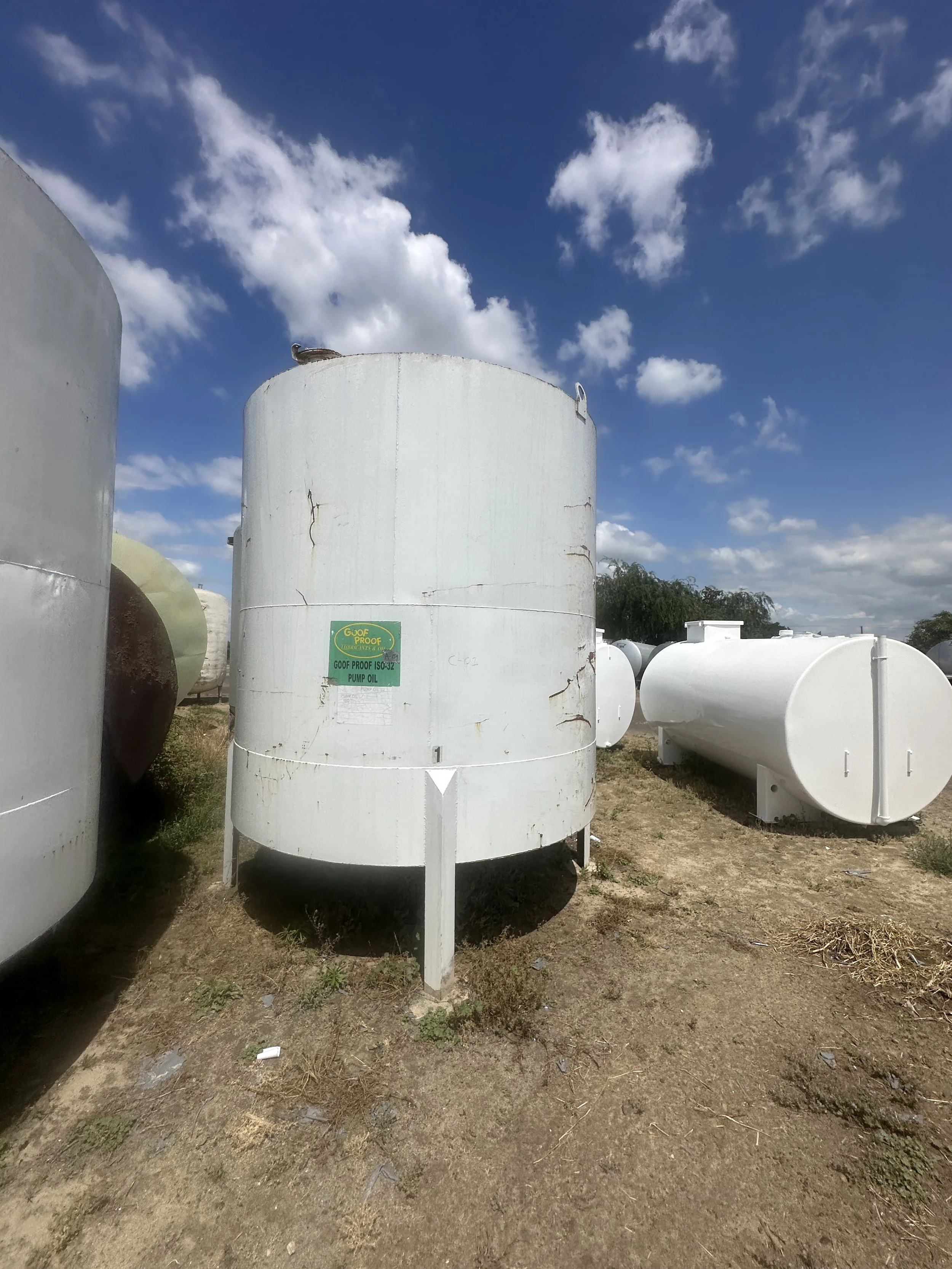A144 2026: 3,500 gallon oil tank.