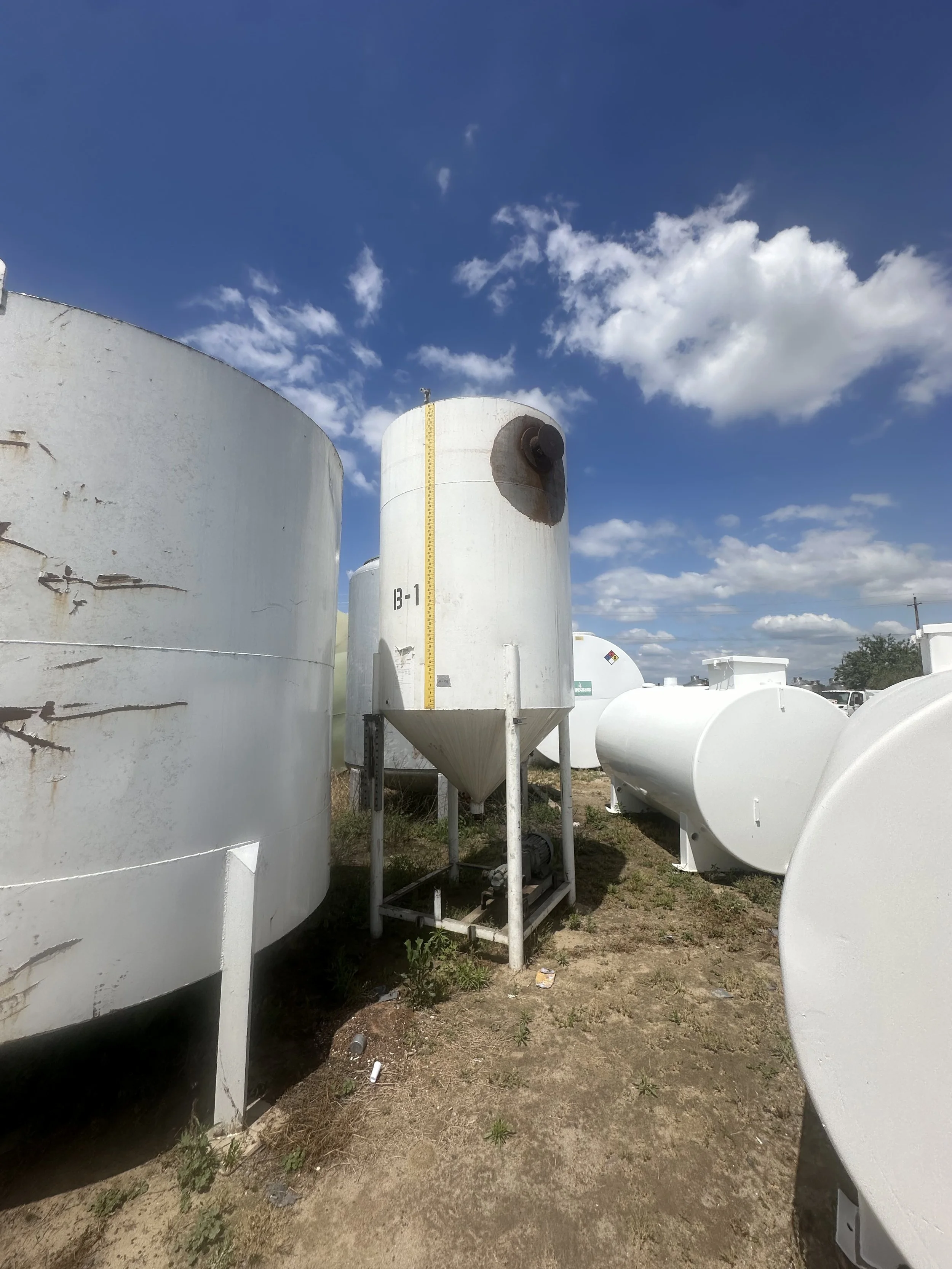 A145 2026: 1,500 gallon fuel/oil tank with coils and an electric motor