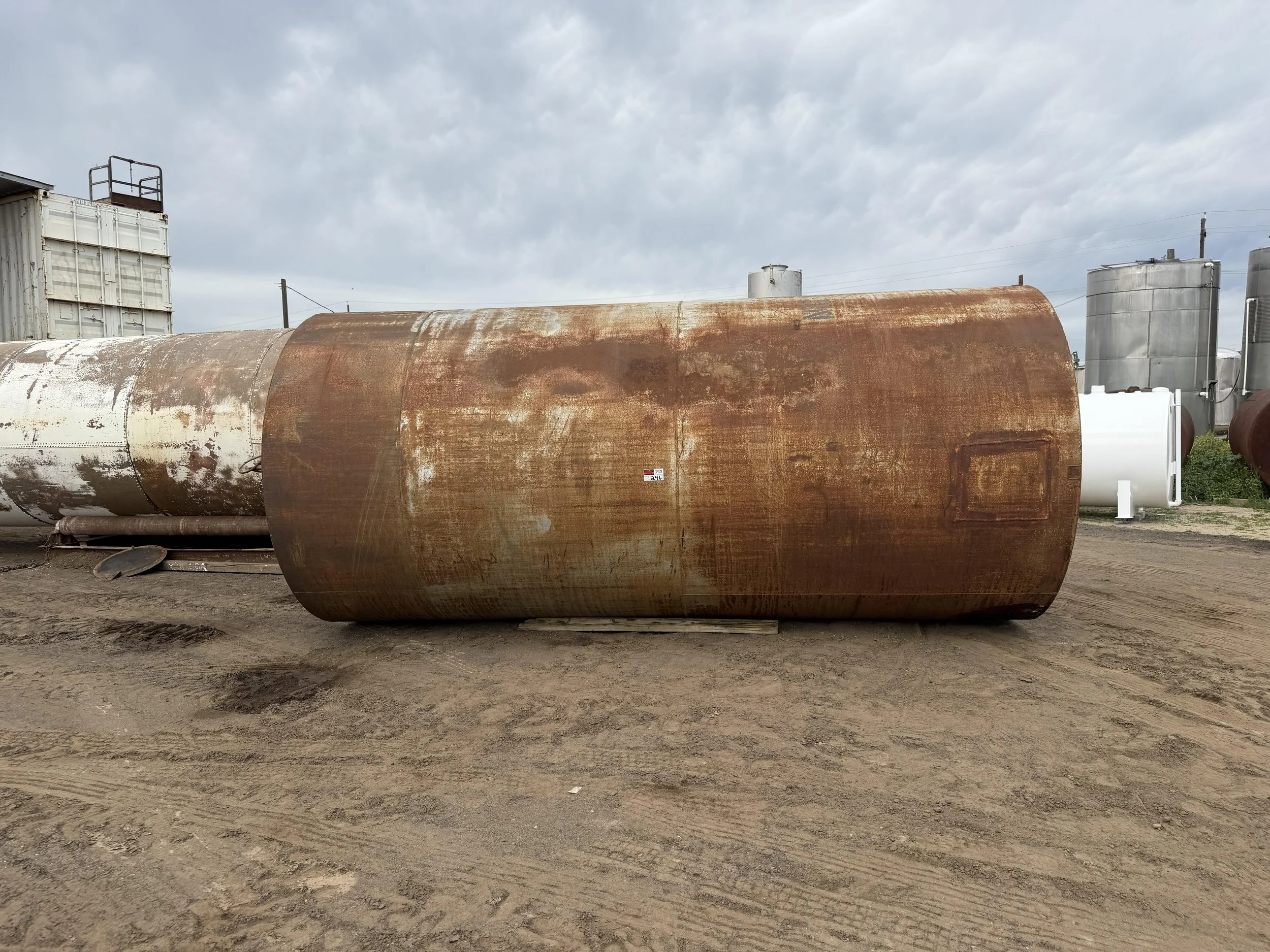 A25: (2) 6,000 Gallon Tanks